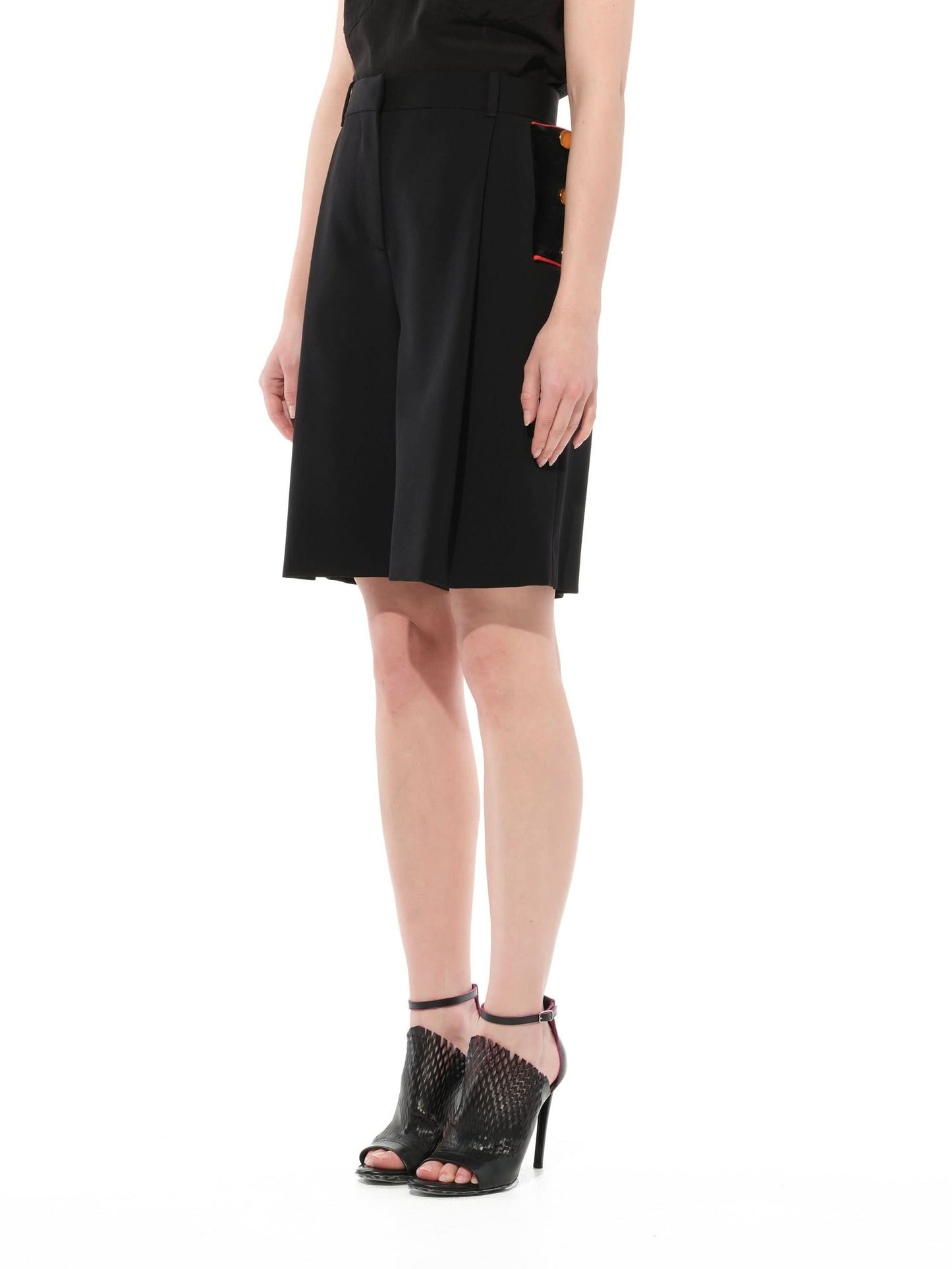 GIVENCHY Shorts (Black)