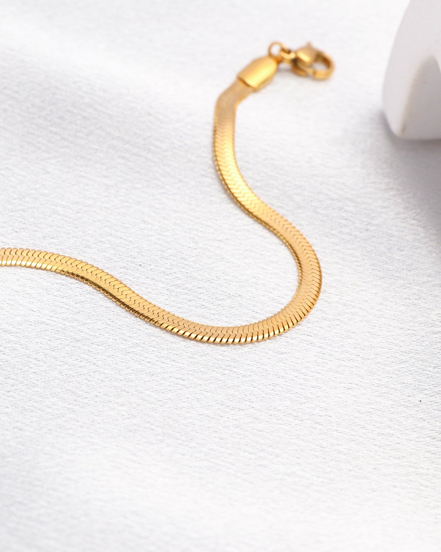 Heychic Sabi Snake Chain Bracelet (Gold)