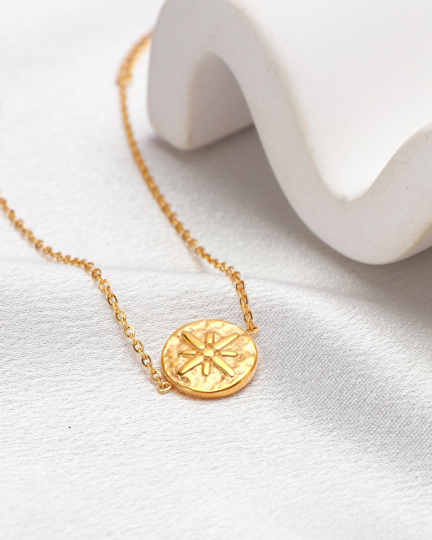 Heychic Stellina Star Bracelet (Gold)
