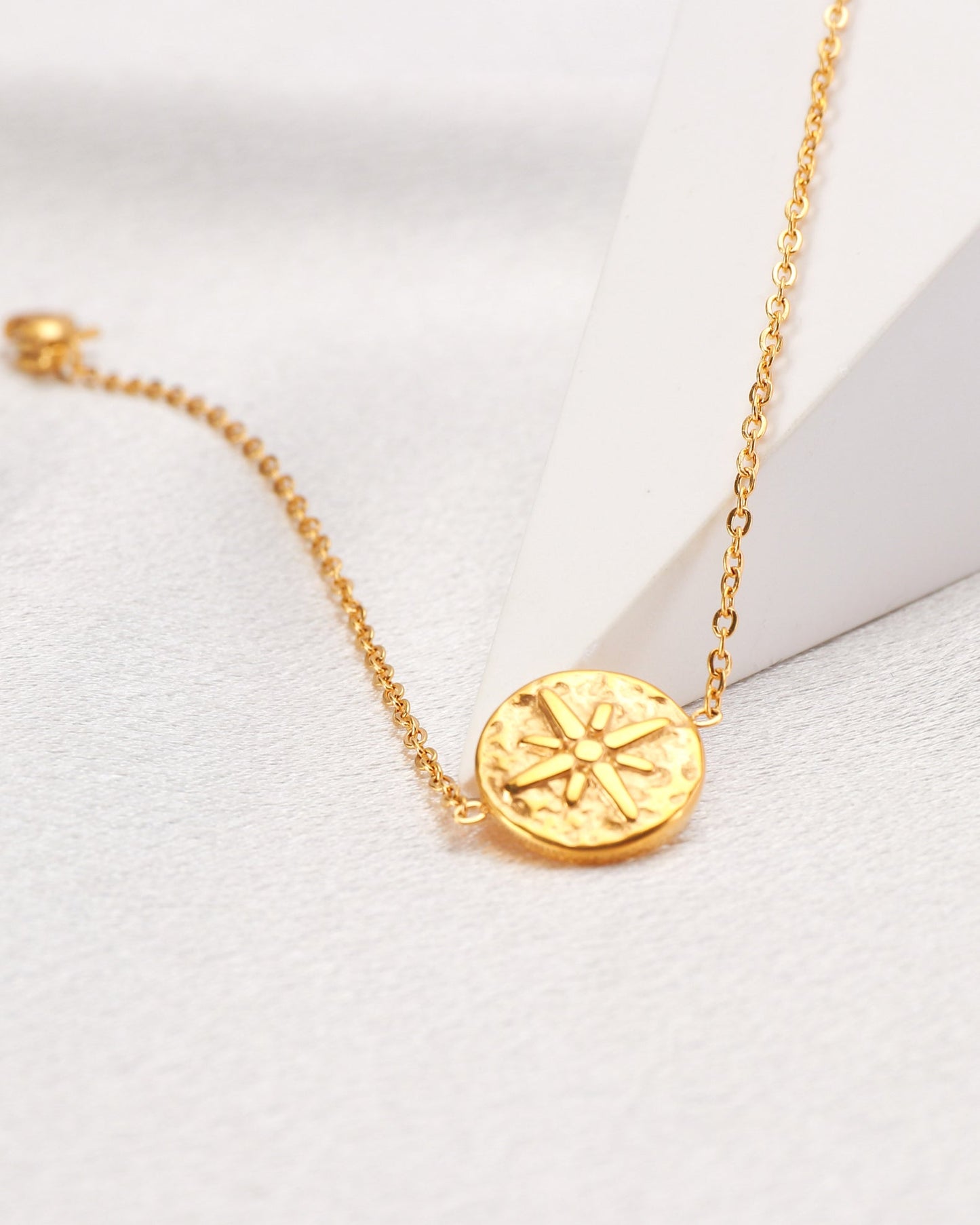 Heychic Stellina Star Bracelet (Gold)