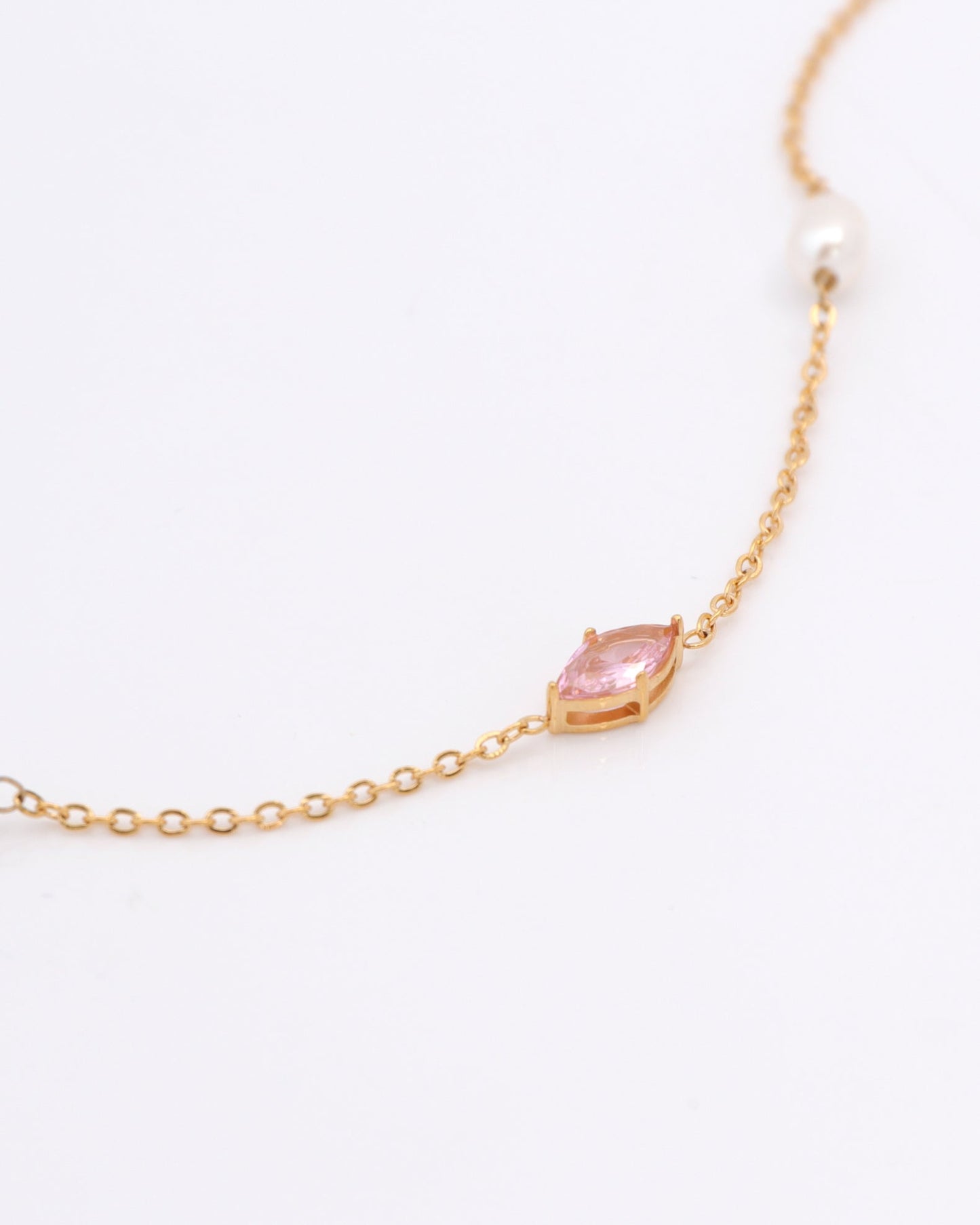 Heychic Rose Zirconia and Pearl Bracelet (Pink)