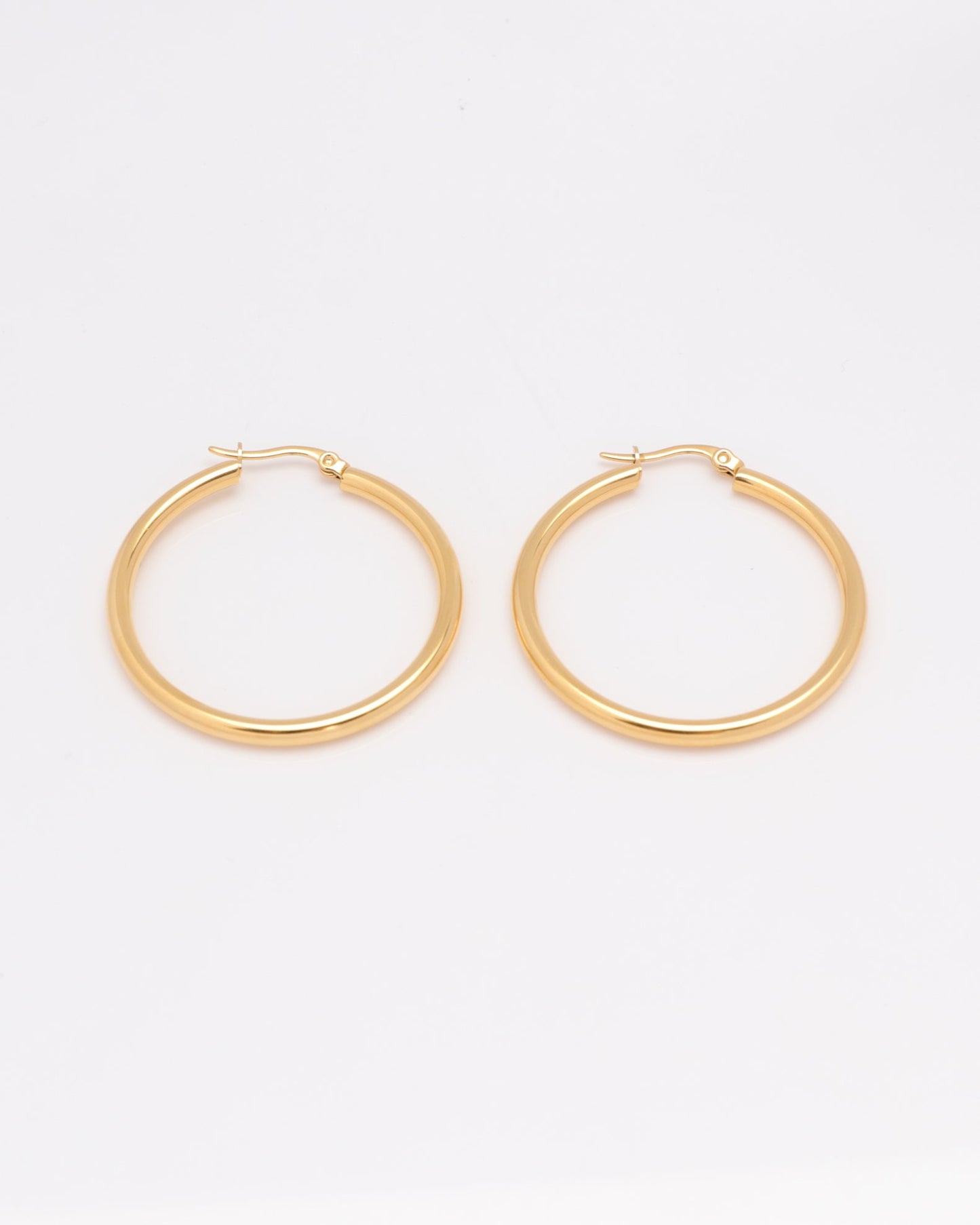 Heychic Eloise Hoop Earrings (Gold)