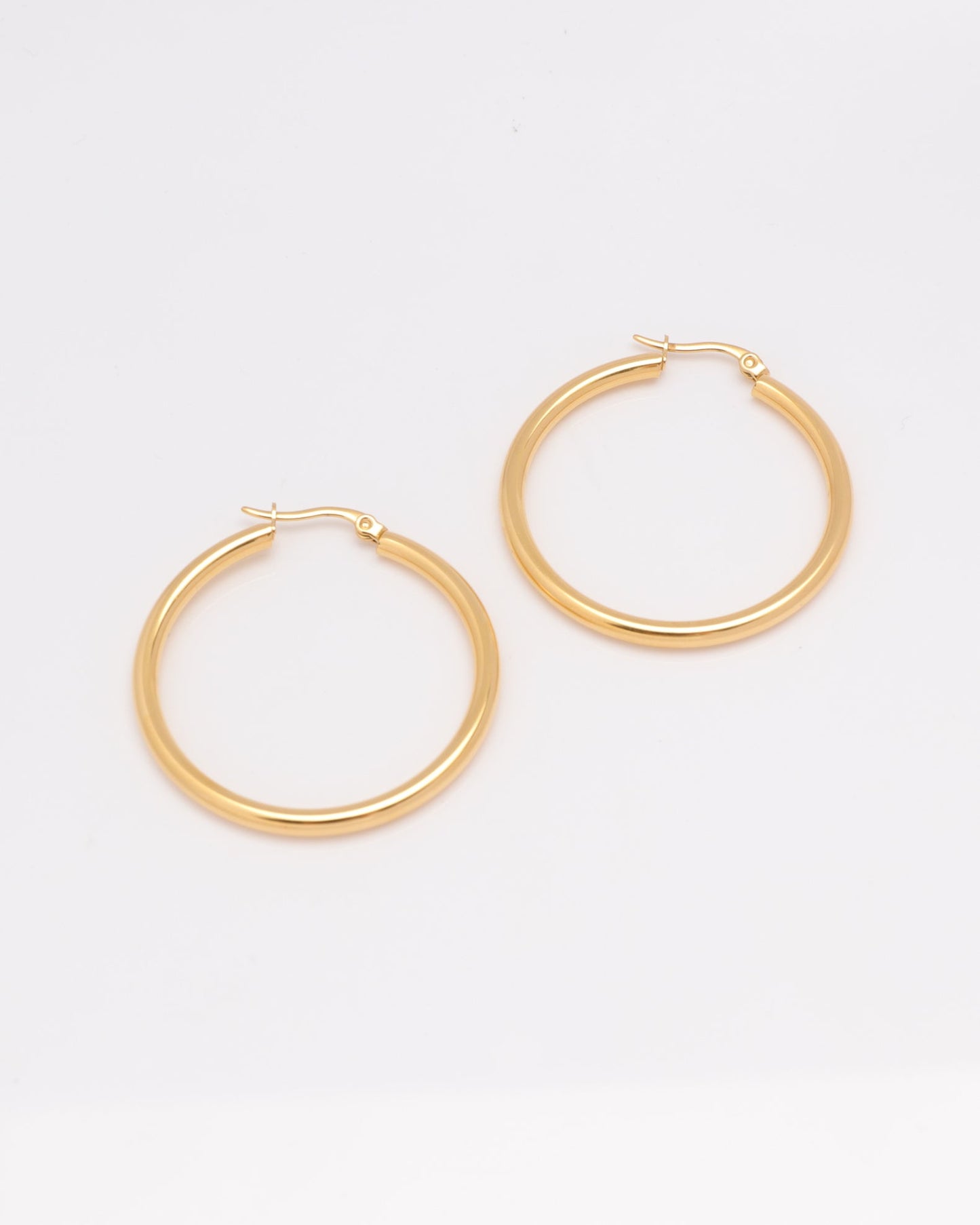 Heychic Eloise Hoop Earrings (Gold)