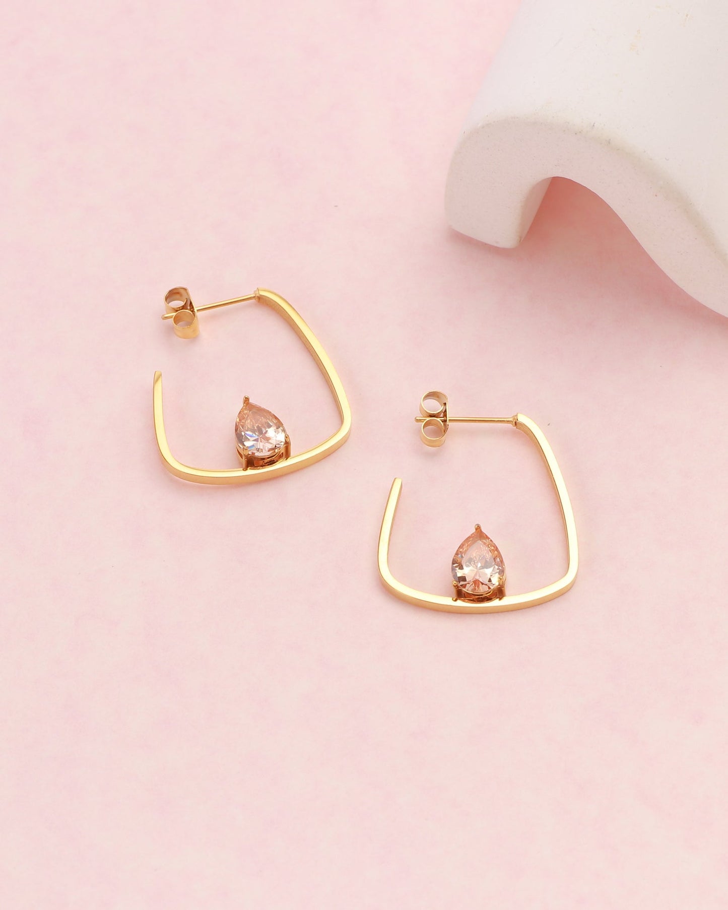 Heychic Champagne Teardrop Zirconia Block Hoop Earrings (Gold)