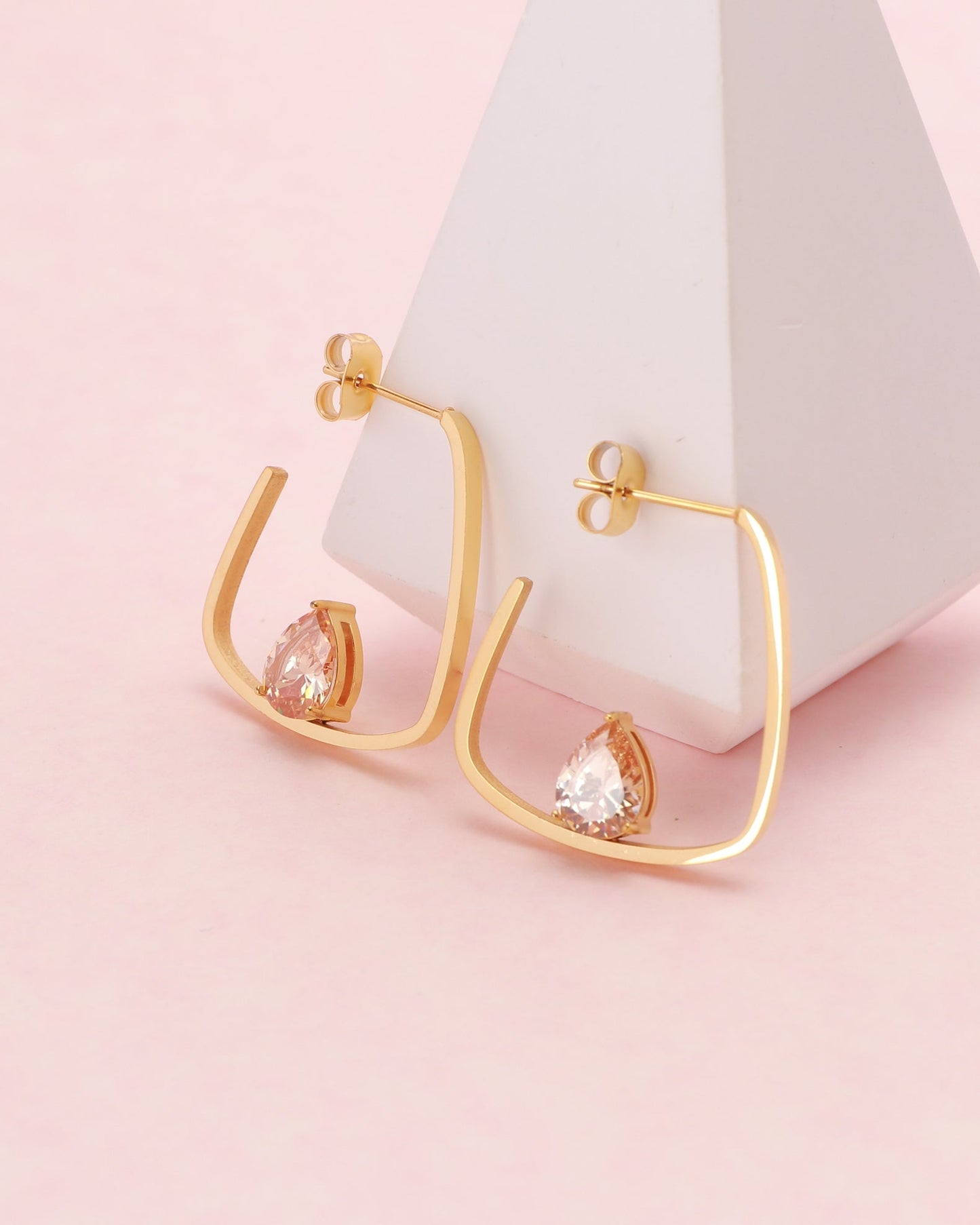 Heychic Champagne Teardrop Zirconia Block Hoop Earrings (Gold)