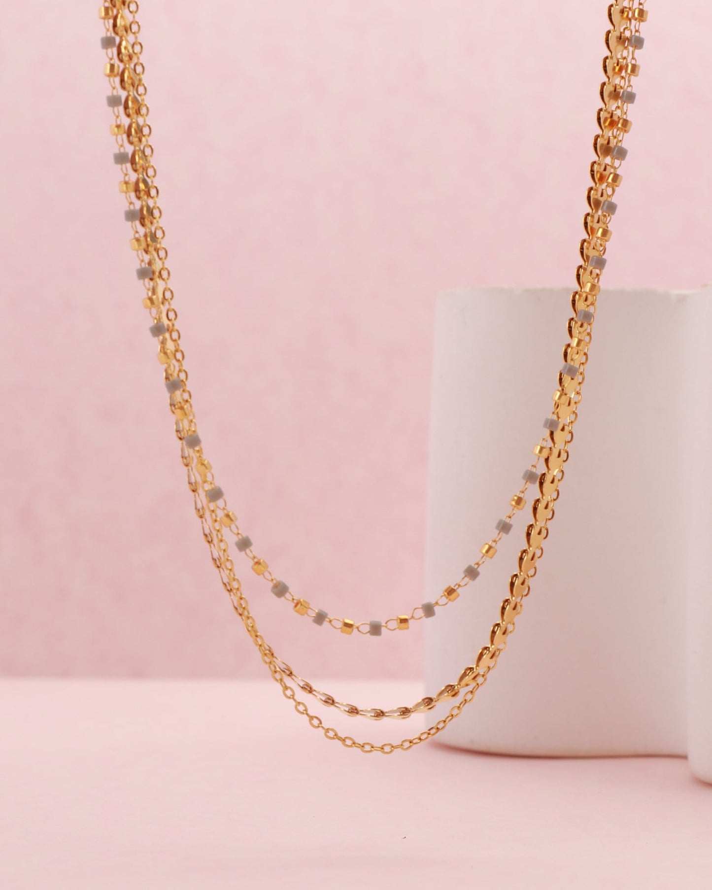 Heychic Ilaria Gold Layered Necklace (Red)