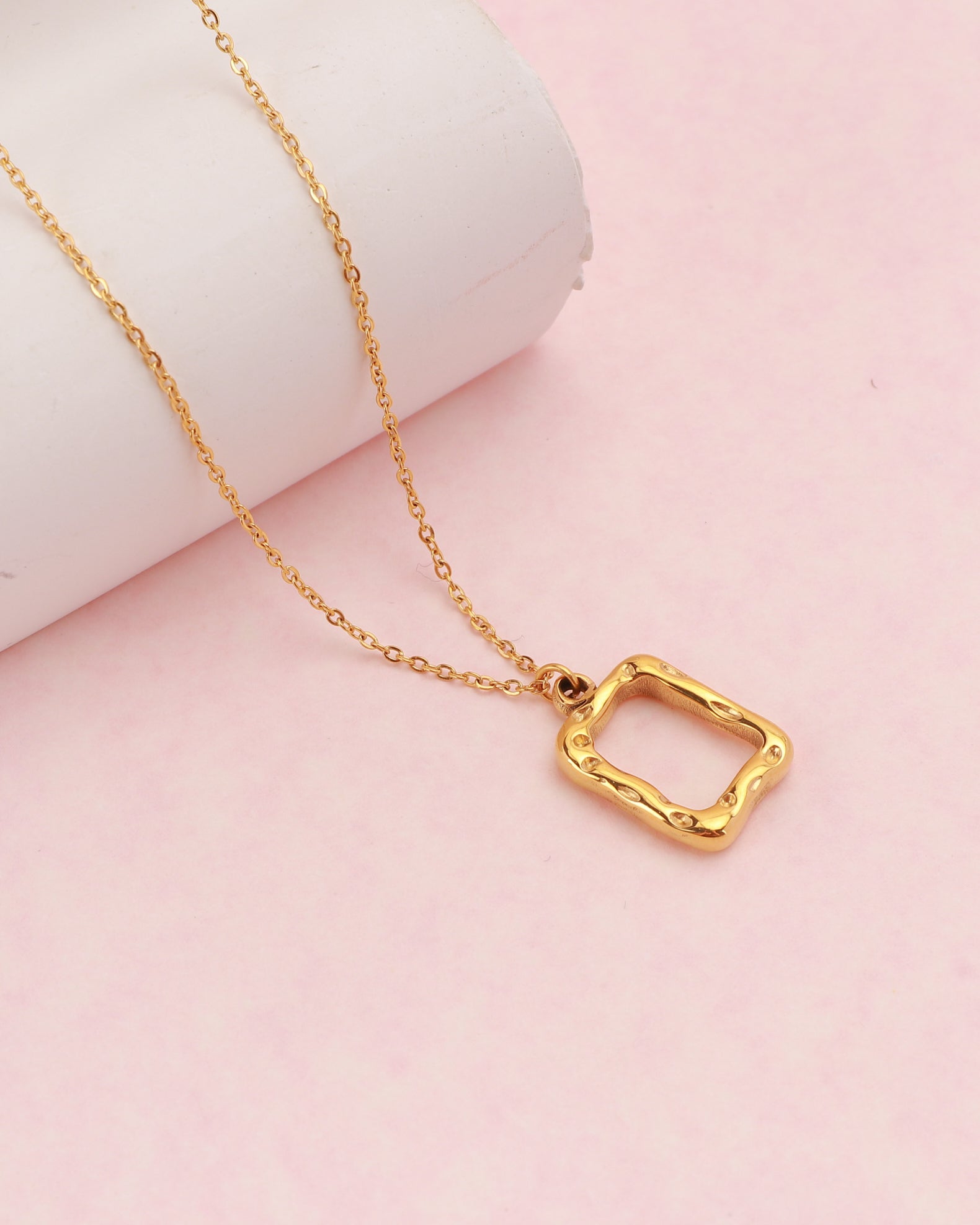 Image of Accessories. Productname: Ellinia Gold Irregular Rectangle Pendant Necklace in Gold colour by brand - Heychic