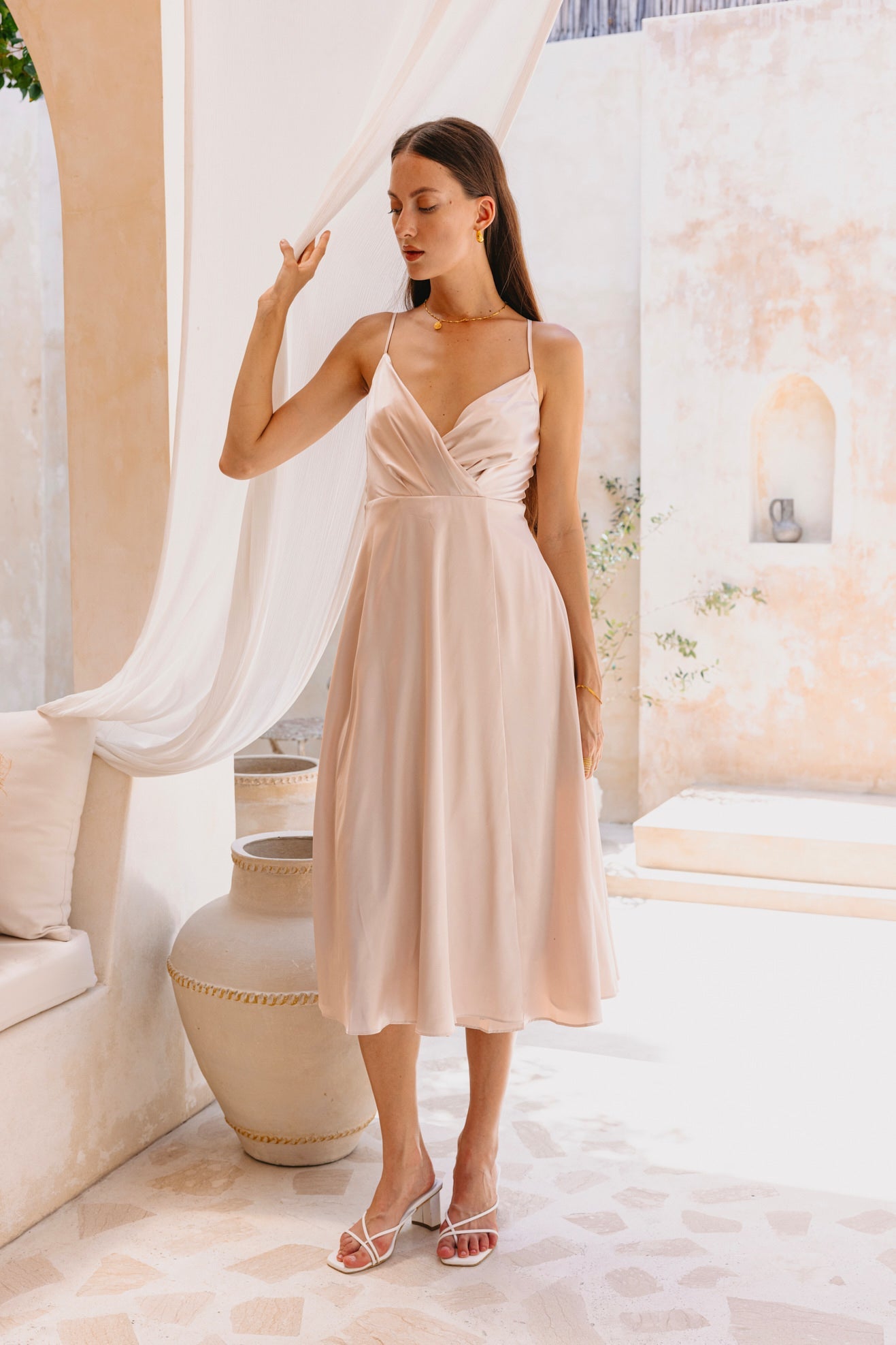 Heychic Eleanor Satin Midi Dress (Champagne)