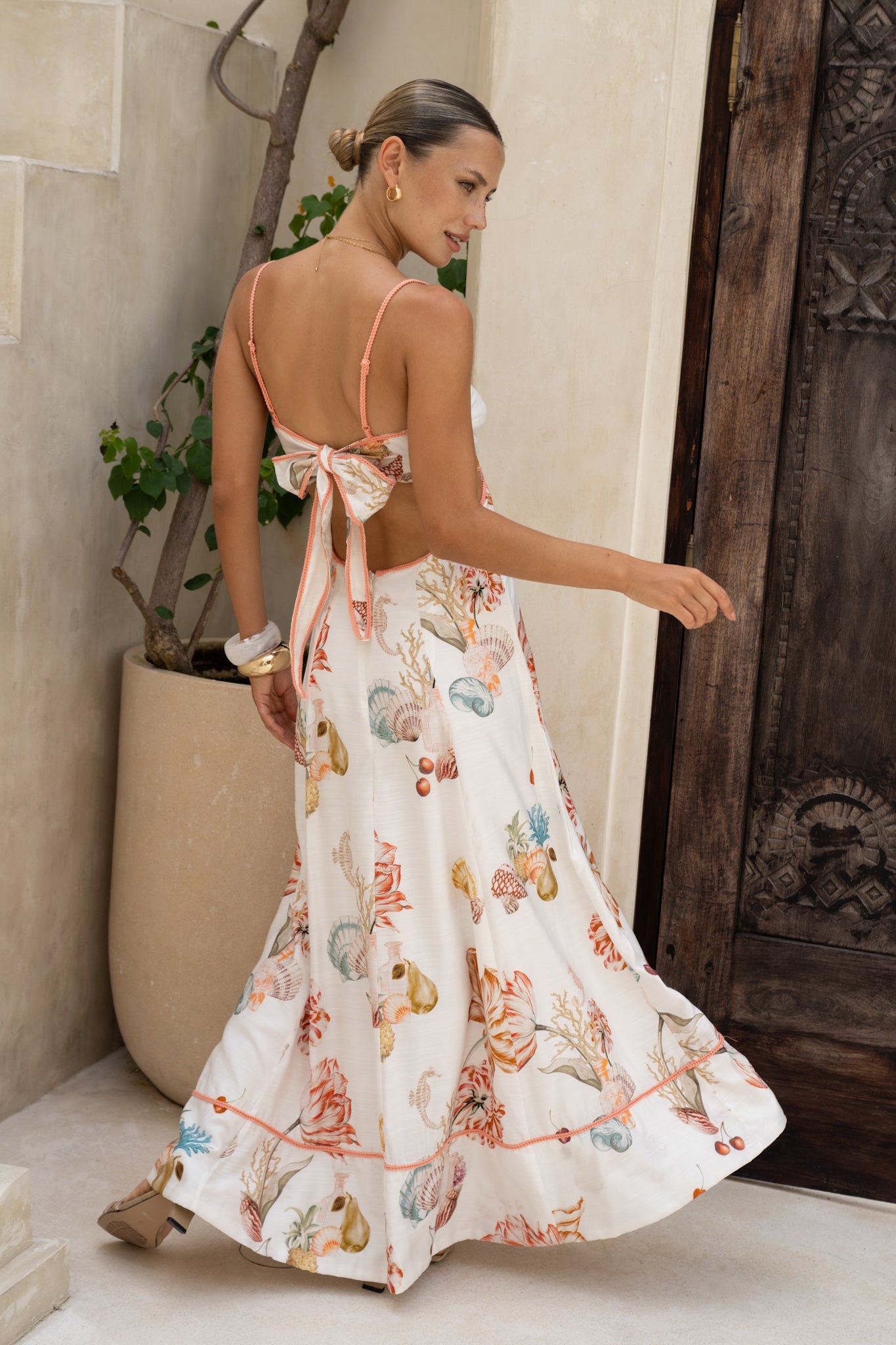 HEYCHIC Seraya Multicolour Tie Back Maxi Dress (Floral)