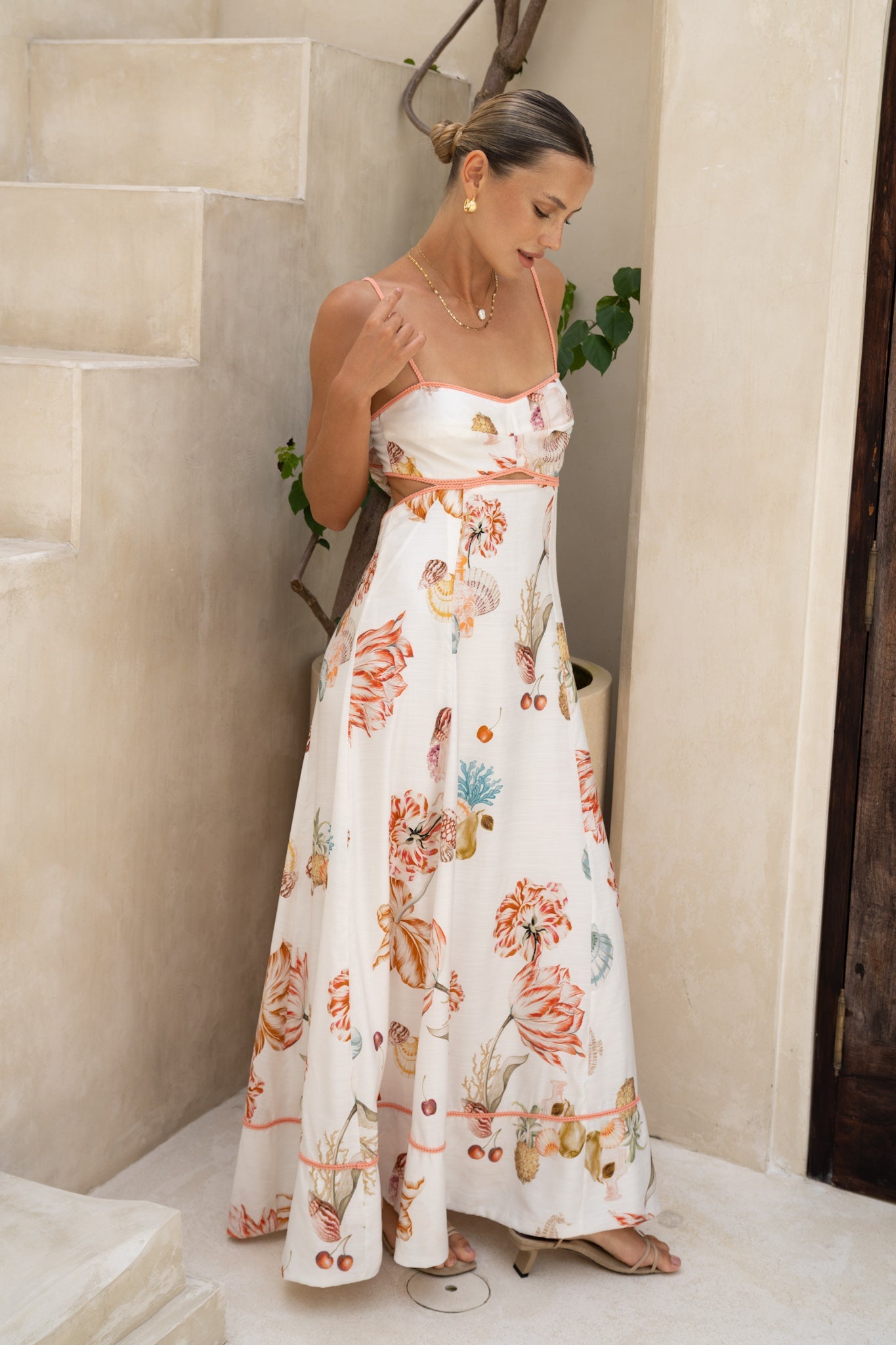 HEYCHIC Seraya Multicolour Tie Back Maxi Dress (Floral)