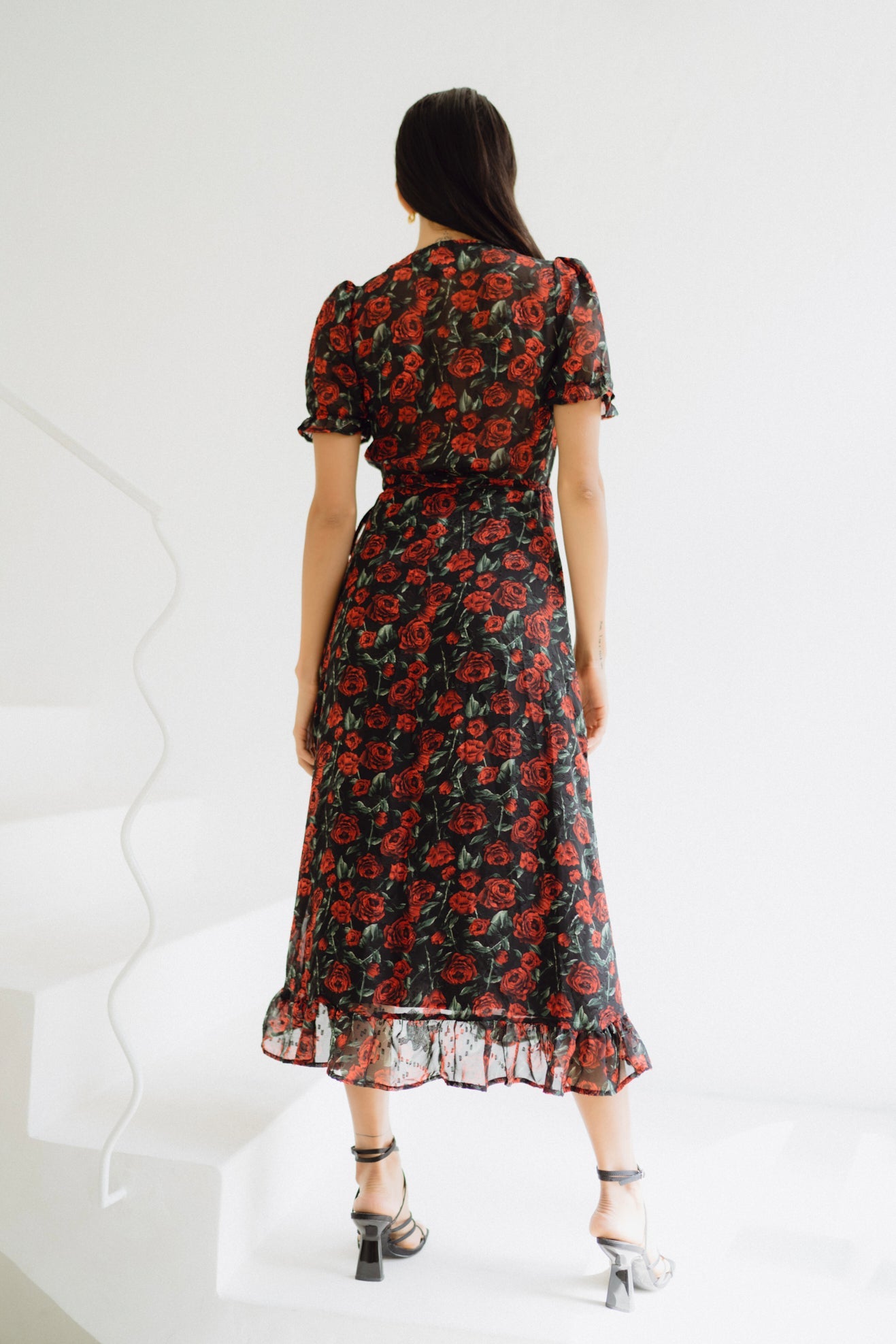 Heychic Evelyn Red Floral Wrap Midi Dress (Black)