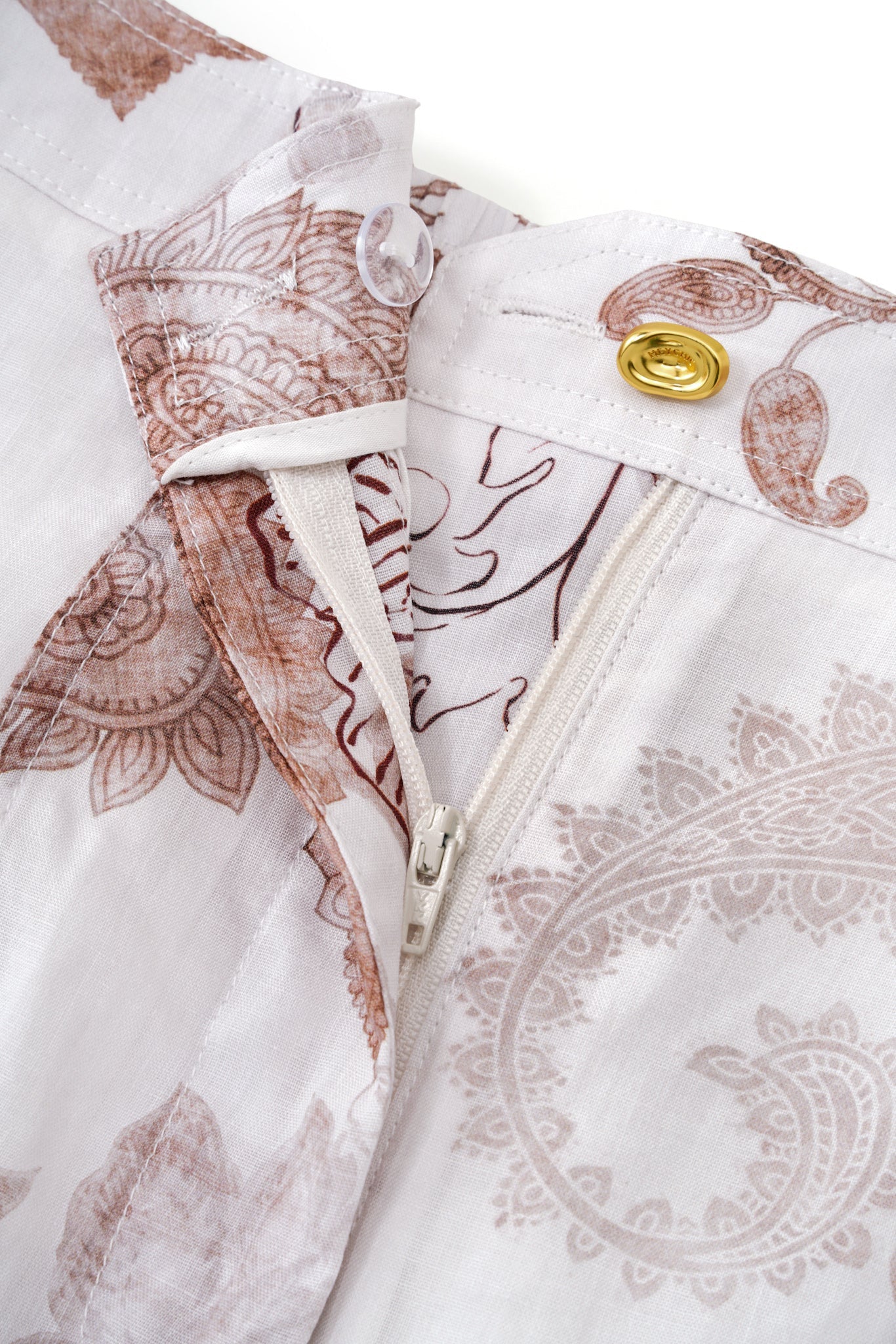 HEYCHIC Earth Paisley Shorts (Brown)