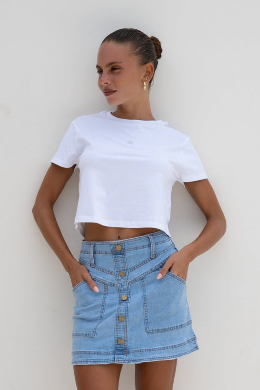 Image of a model wearing Tops. Productname: Heychic Elly Mini Flower Cropped T-Shirt in White colour by brand - Heychic