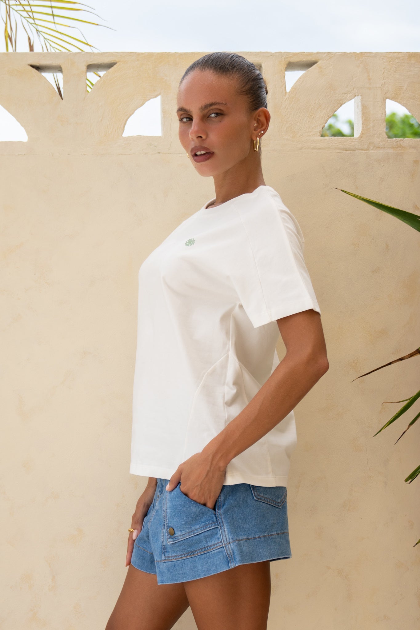 Heychic Zoe Motif T-Shirt (White)