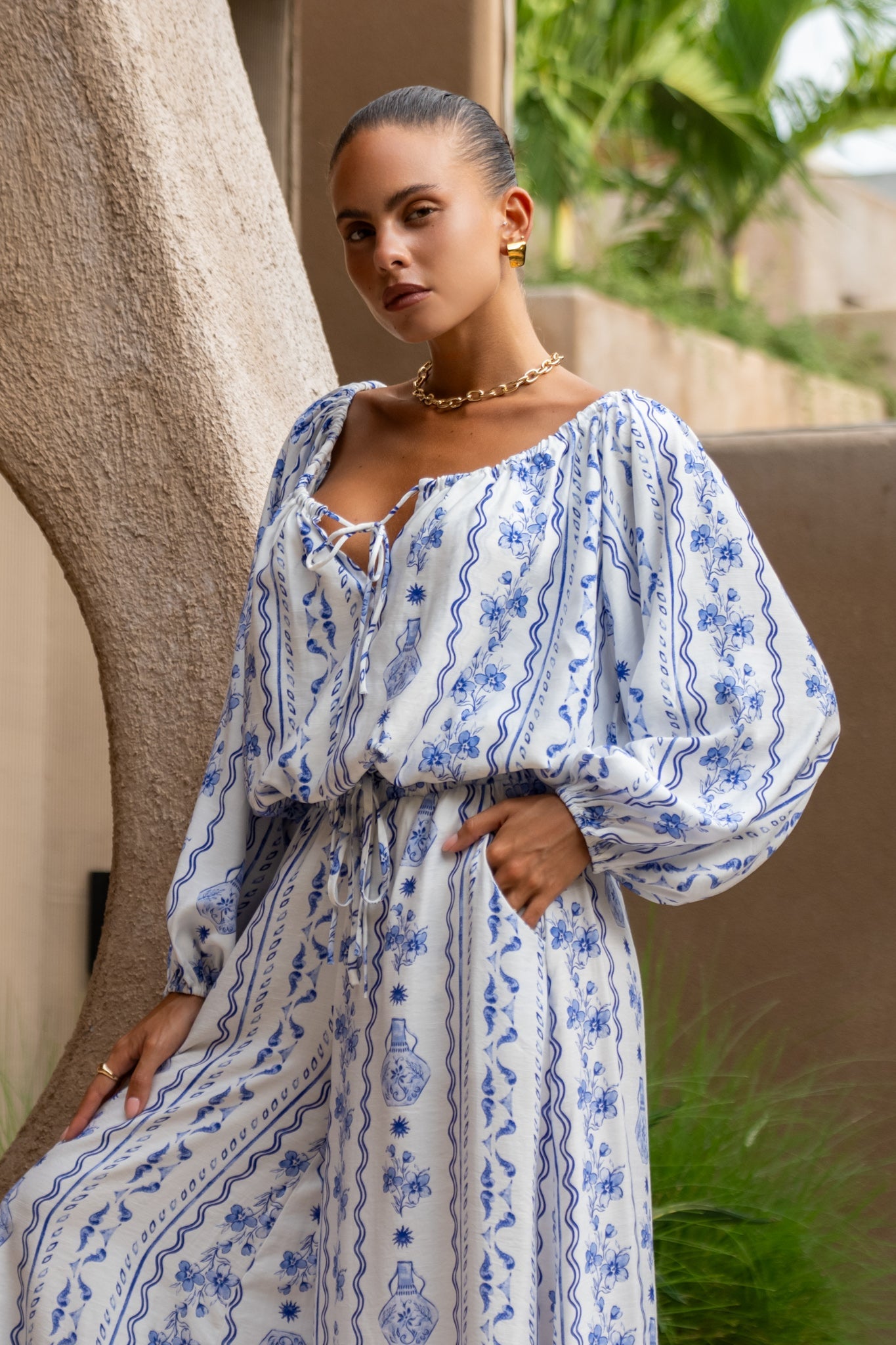 Heychic Antheia Floral Balloon Sleeve Top (Blue)
