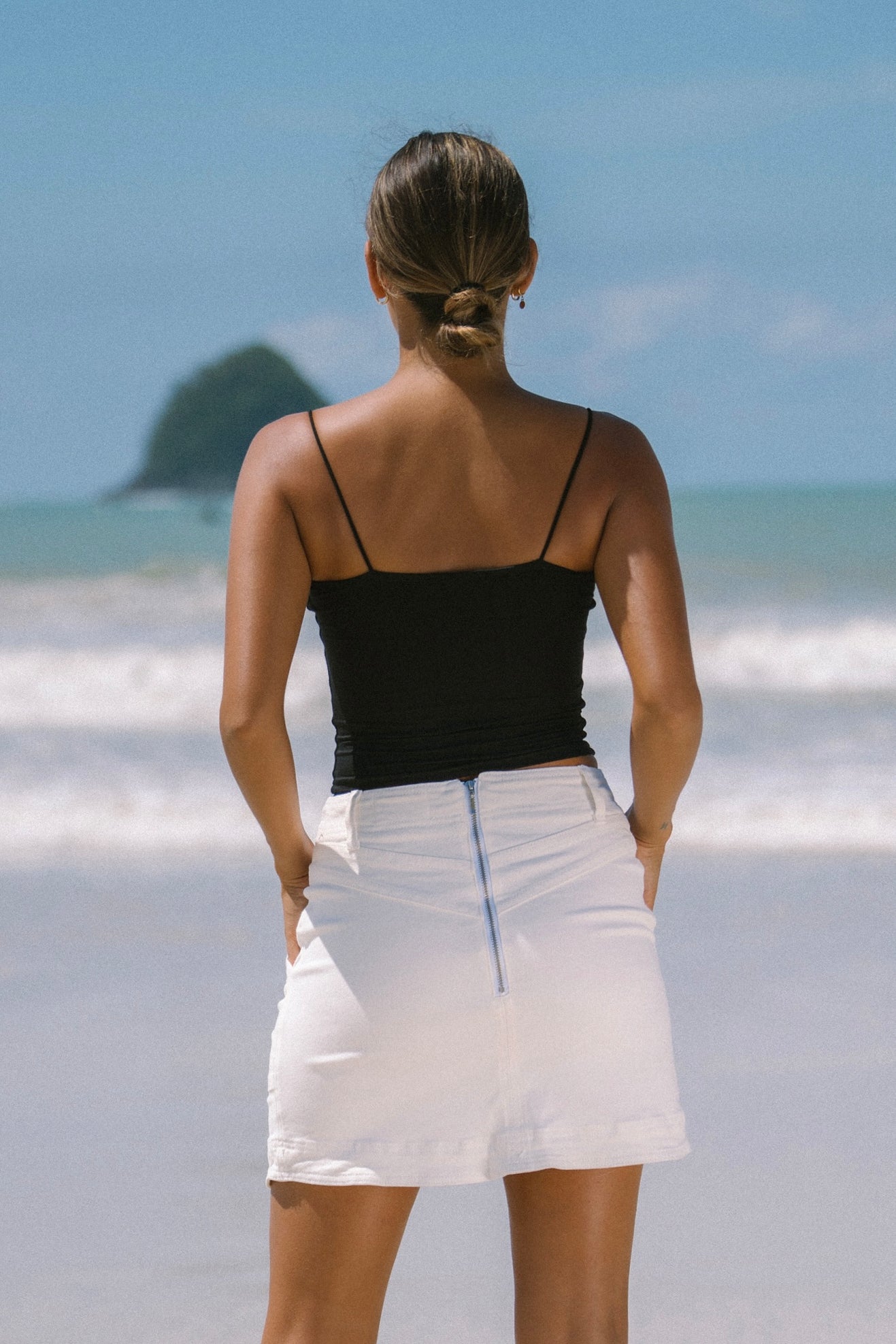 Heychic Piper Basic Cami Crop Top (Black)
