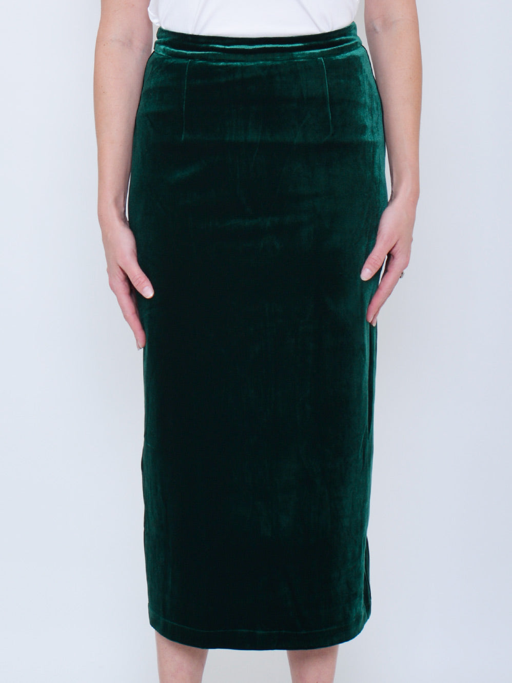 YELTUOR X HANSEN & GRETEL DAYLAN VELVET SKIRT (Black)
