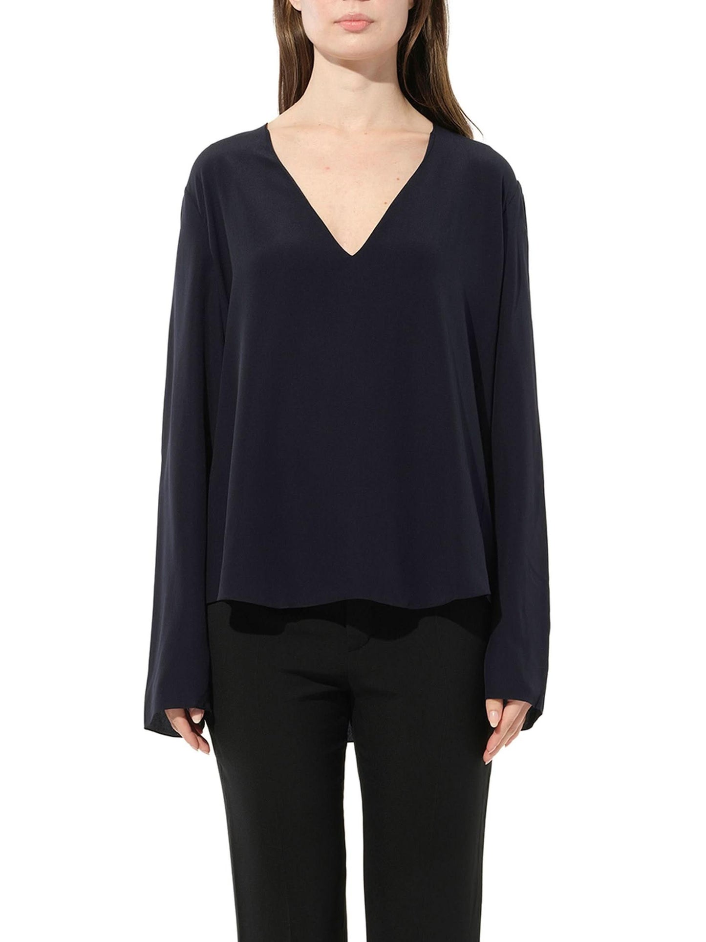 Image of a model wearing Tops. Productname: CHLOE Haut Top in Black colour by brand - CHLOE