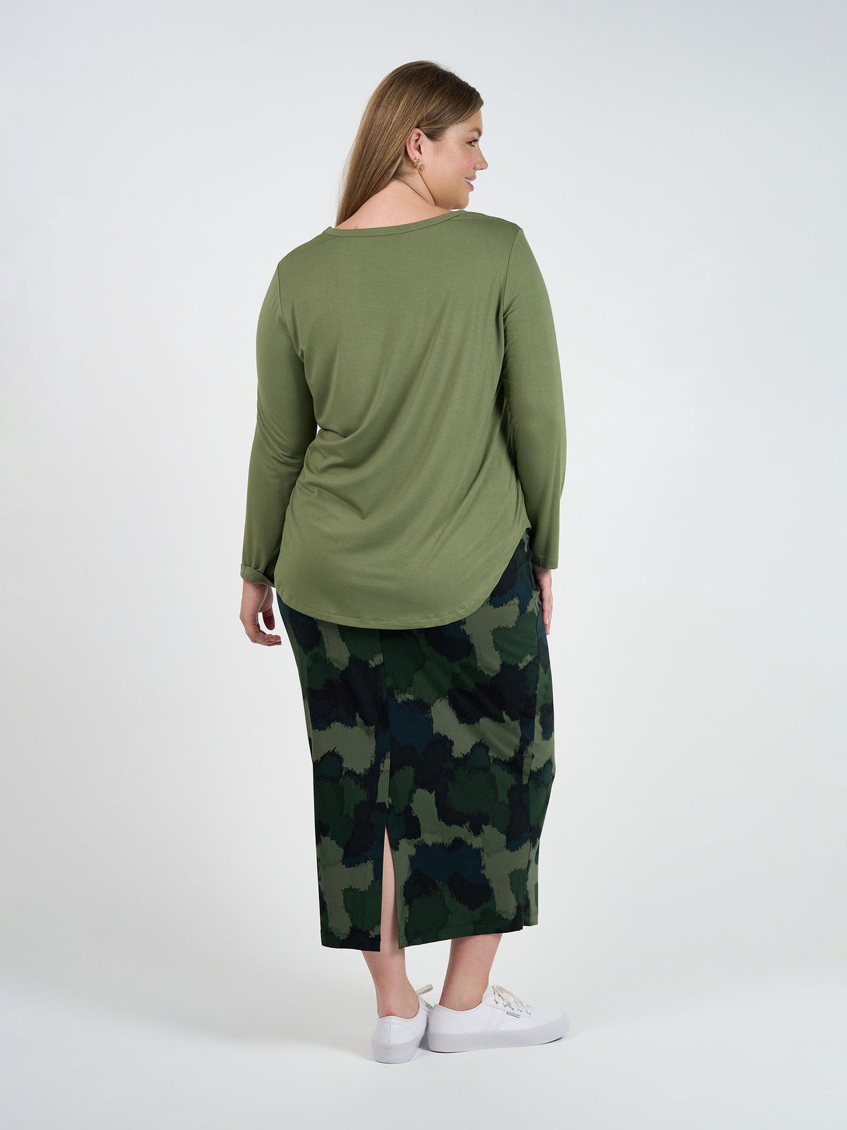 Lou Lou Sia V Neck Bamboo Longsleeve Top Green (Olive)