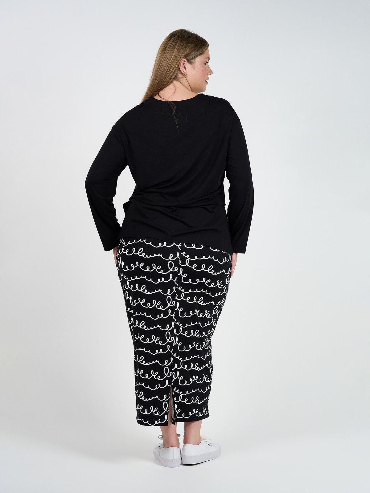 Lou Lou Braxton Bamboo Long Sleeve Top (Black)