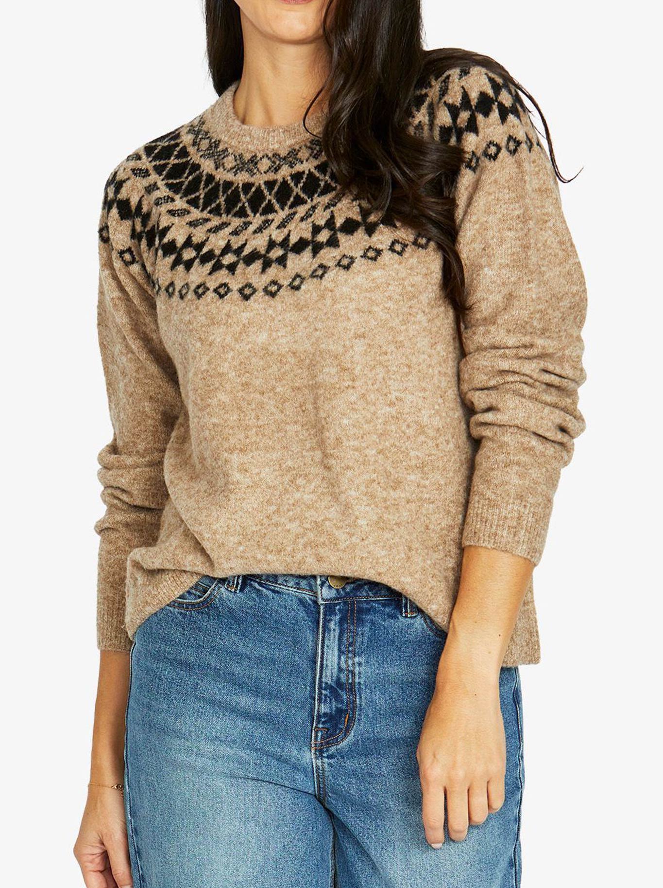 Image of a model wearing Outerwear. Productname: Jump Jacquard Pullover in Camel colour by brand - Jump