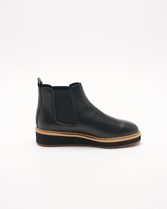 Image of Boots. Productname: Walnut Melbourne Jade Leather Boot in Black Scallop colour by brand - Walnut Melbourne