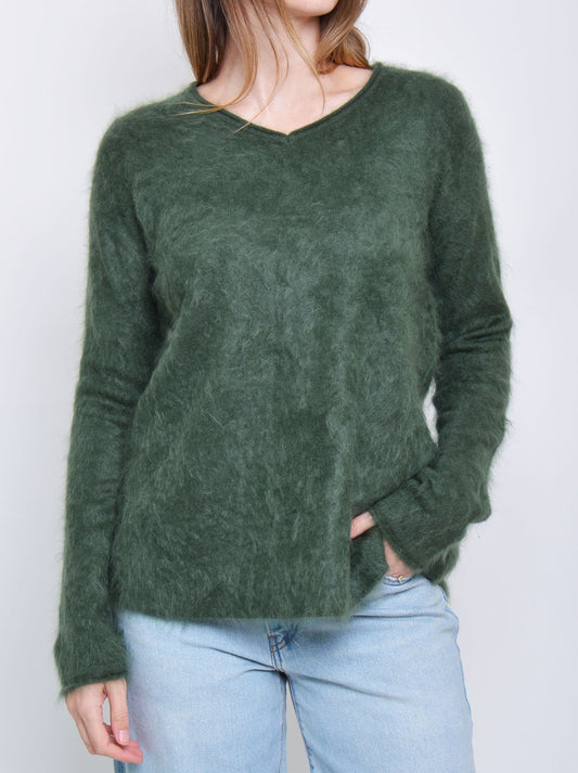 Image of a model wearing Outerwear. Productname: JAMES MELBOURNE BRUSHED CASHMERE KNIT in Sea colour by brand - James Melbourne