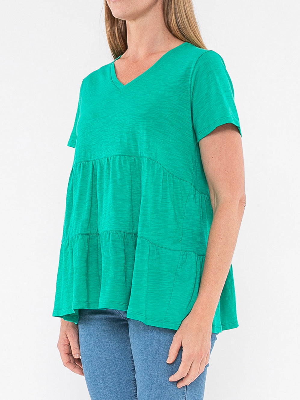 JUMP VEE NECK TIERED TEE (Emerald)
