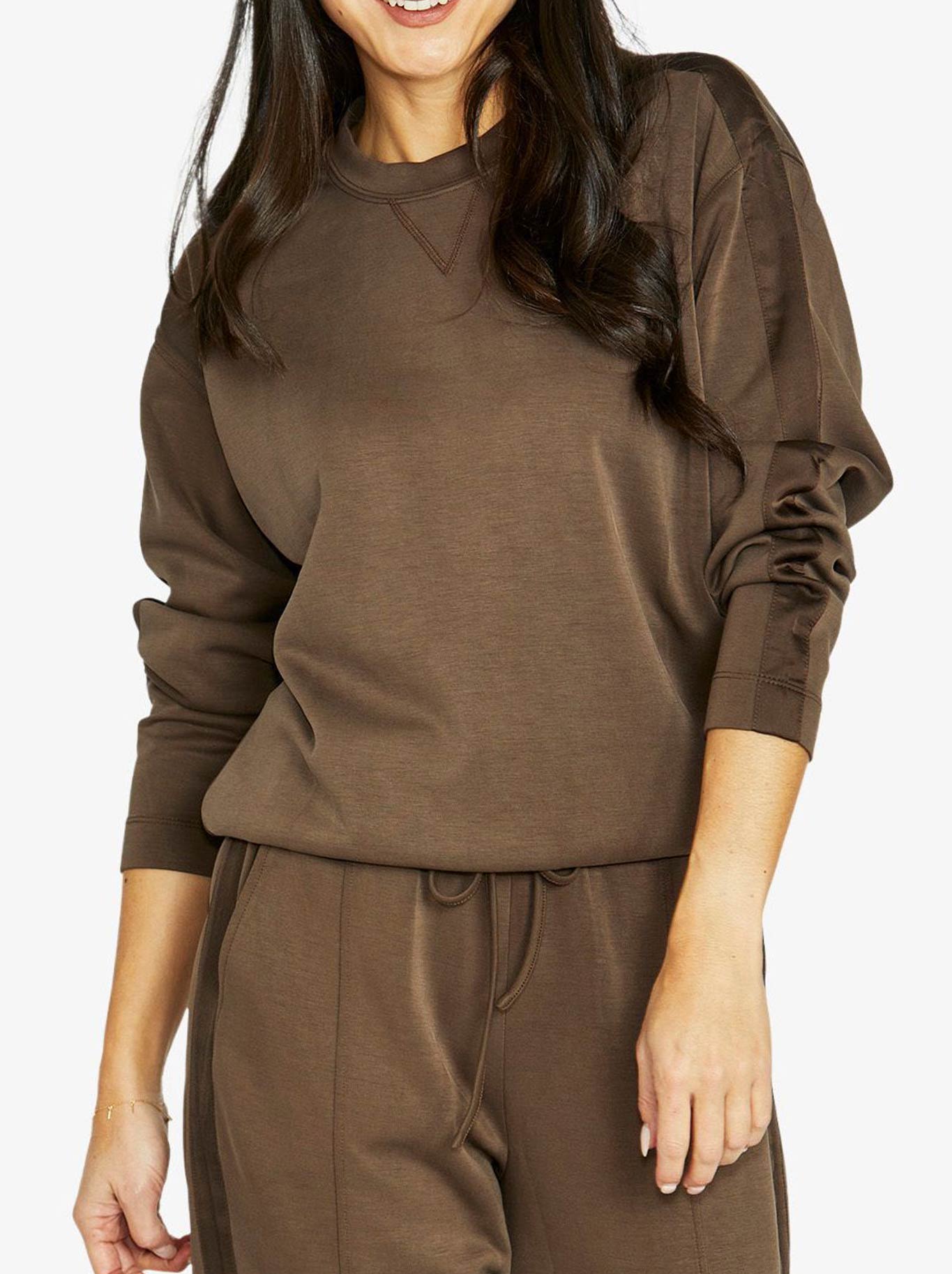 Jump Satin Trim Lounge Top (Black)