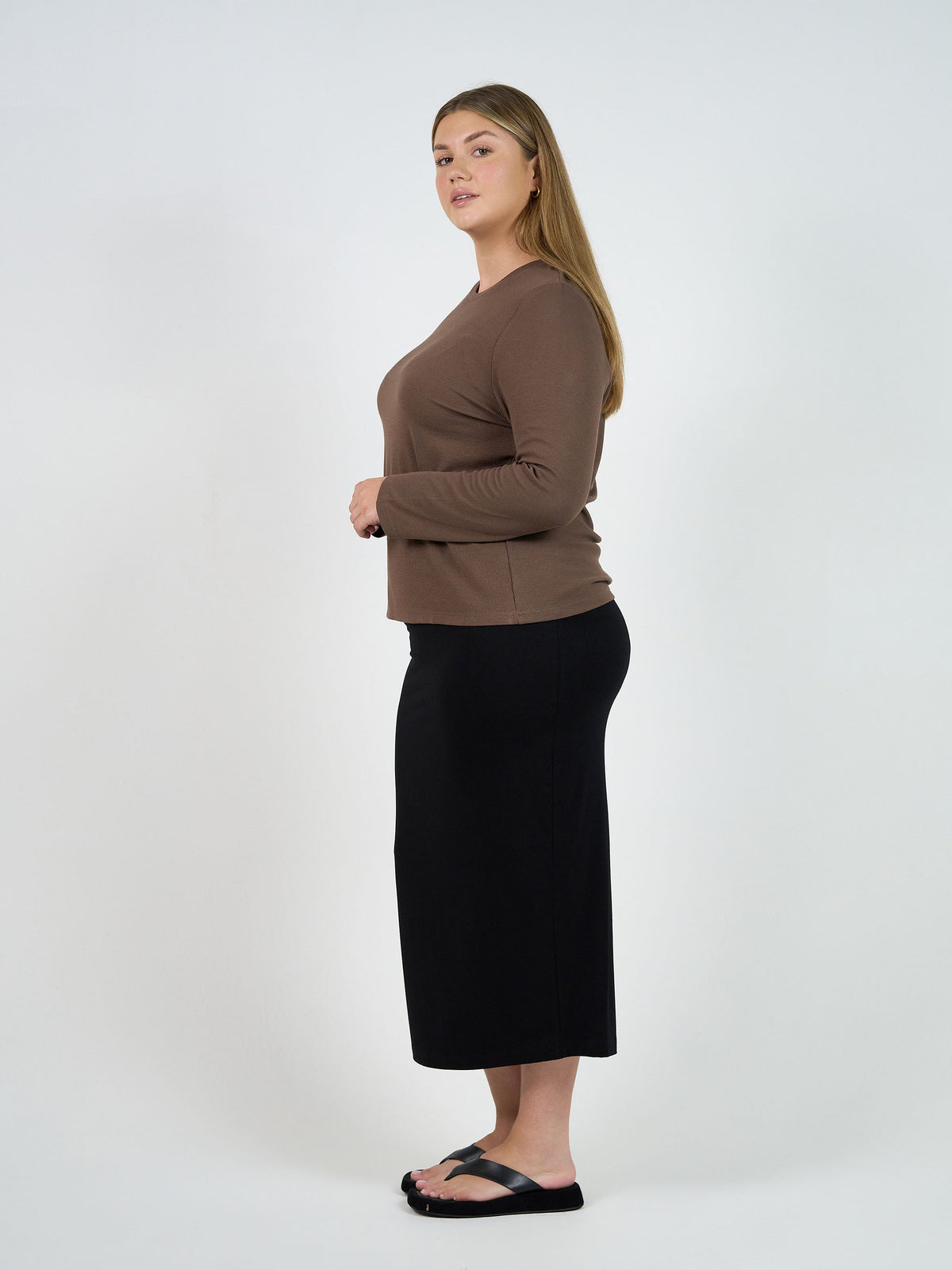 Lou Lou Kelly Ribbed Long Sleeve Bamboo Top (Chocolate)
