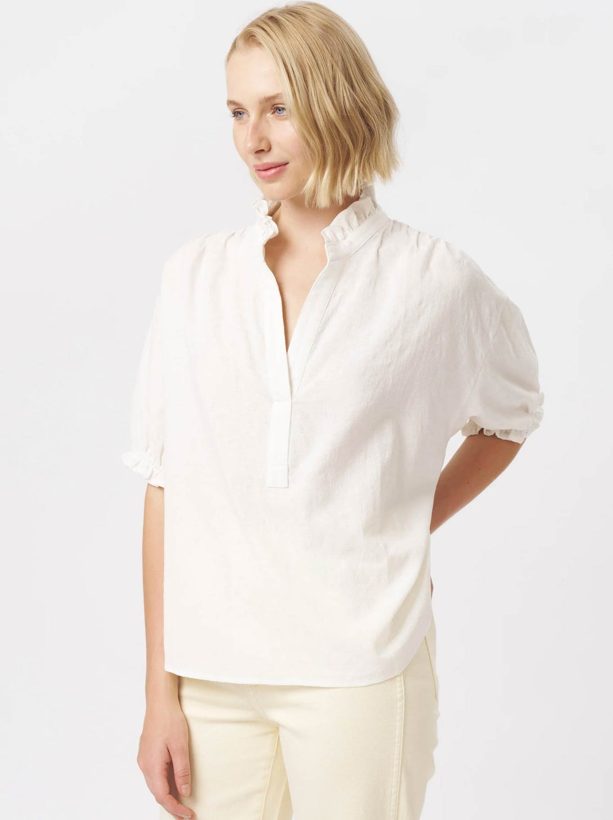 KIREINA AMBER SHIRT (White Flower)