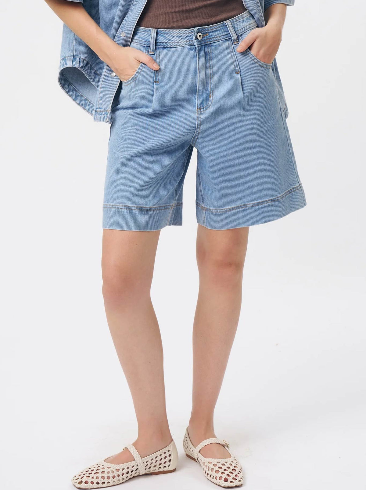 KIREINA BIJOU SHORT (Light Blue)