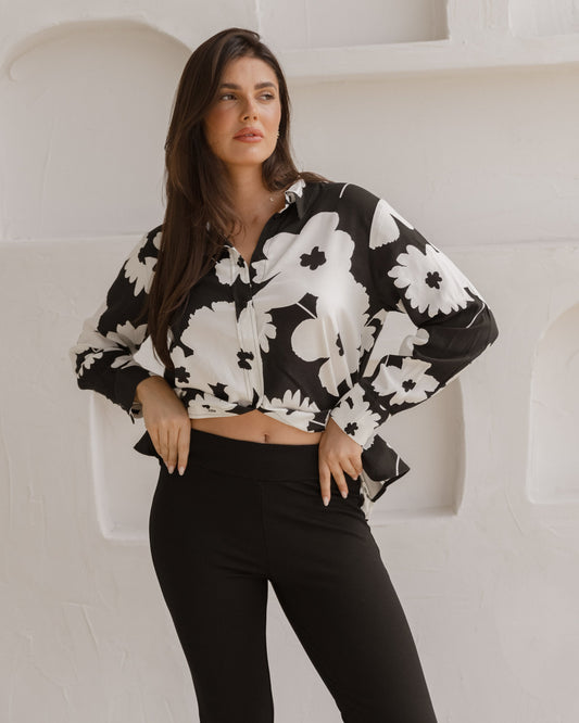 Image of Shirts. Productname: Betty Basics Rosie Shirt Monochrome Floral in Monochrome Floral colour by brand - Betty Basics