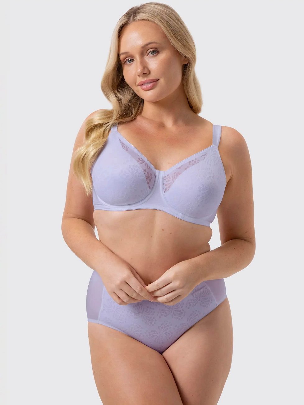 Triumph Lacy Minimiser Bra (Lilac)