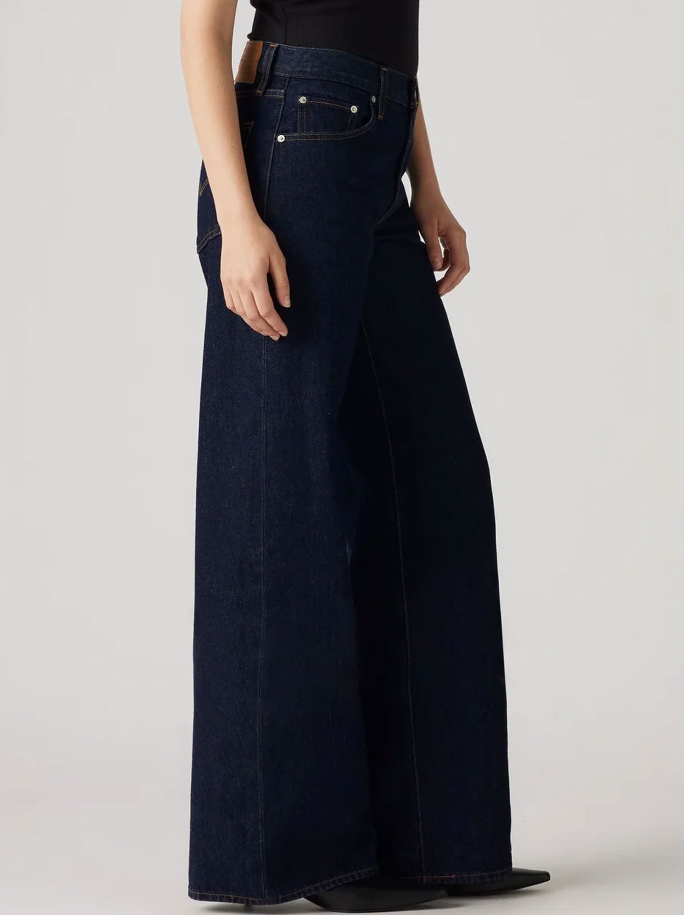 LEVI'S XL STRAIGHT JEAN (Nice Dreams)