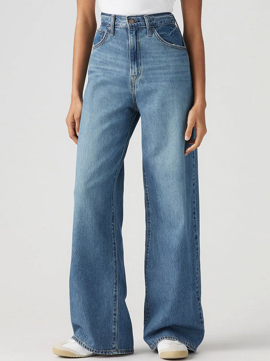 Image of Jeans. Productname: LEVI'S CINCH BAGGY JEAN in Chasing Dreams colour by brand - Levis