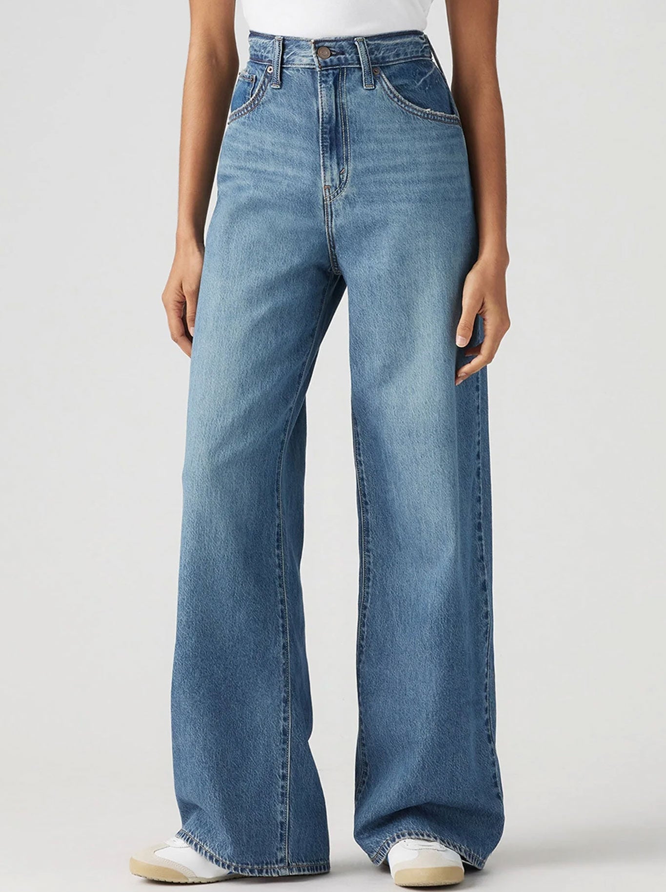 Image of Jeans. Product name - LEVI'S CINCH BAGGY JEAN in Chasing Dreams colour by brand - Levis