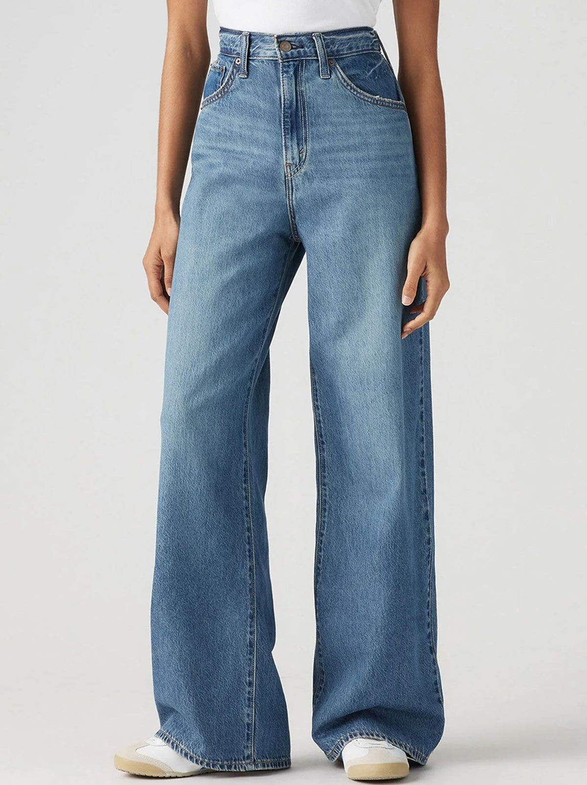 Image of Jeans. Product name - LEVI'S CINCH BAGGY JEAN in Chasing Dreams colour by brand - Levis