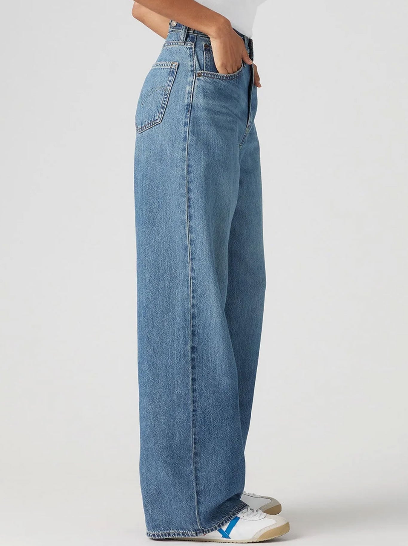 LEVI'S CINCH BAGGY JEAN (Chasing Dreams)