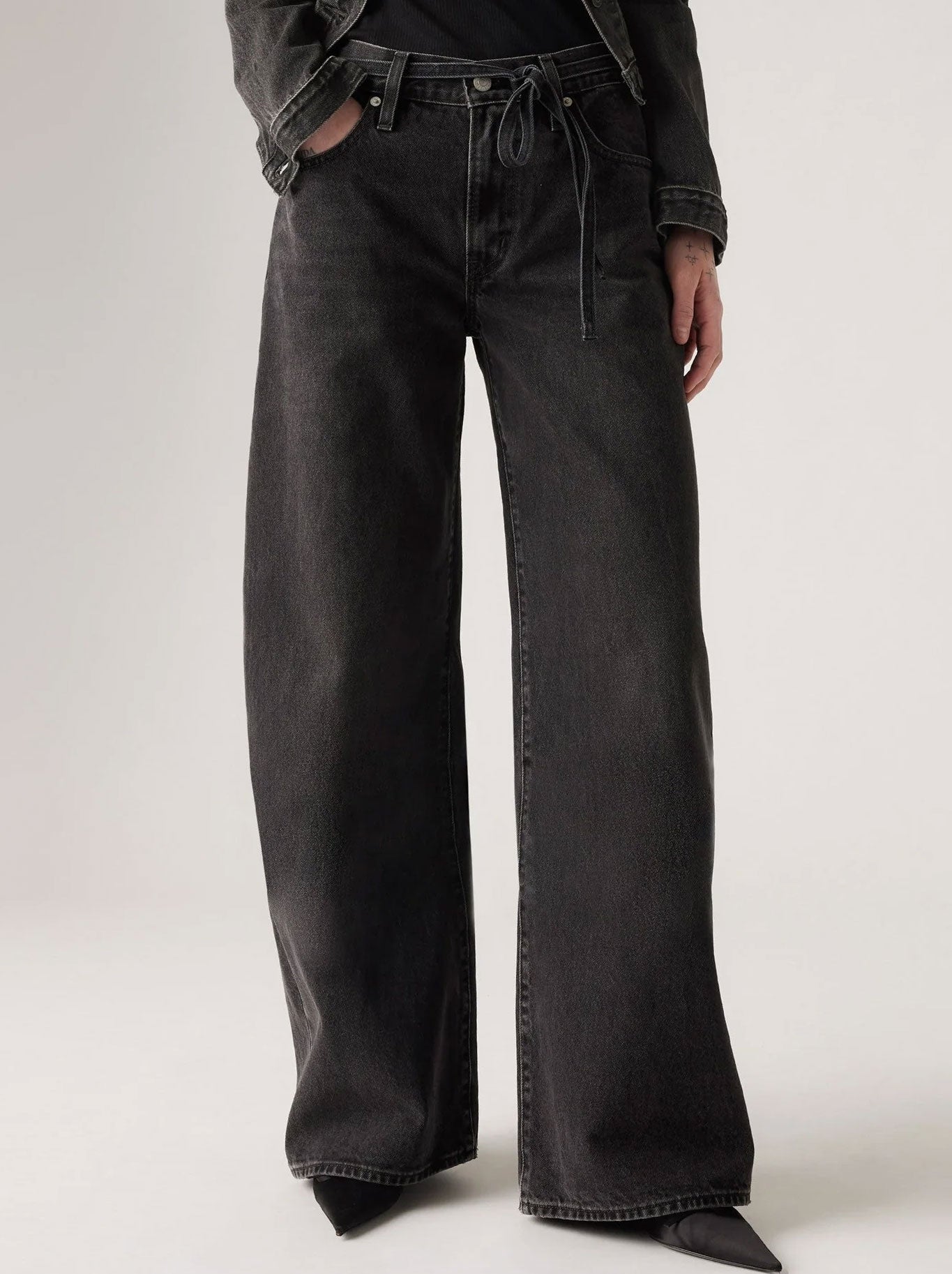 Image of Jeans. Product name - LEVI'S XL STRAIGHT JEAN in Influential Lady colour by brand - Levis