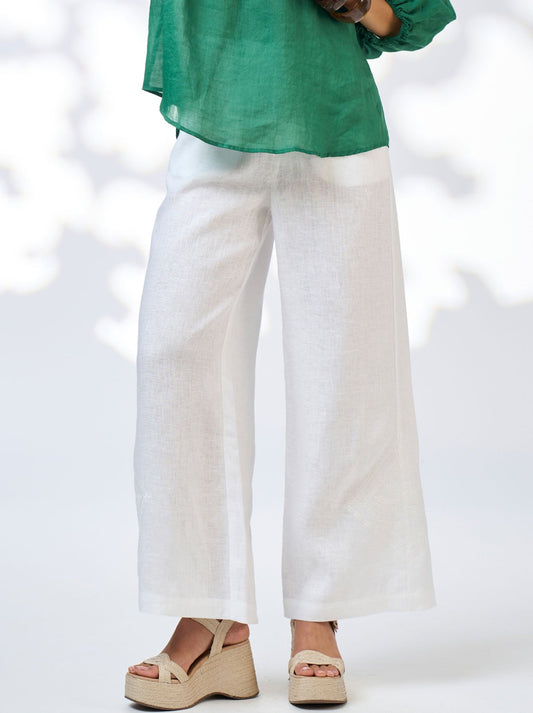 Image of a model wearing Pants. Productname: Loobie'S Story Lia Pant in White colour by brand - Loobies Story