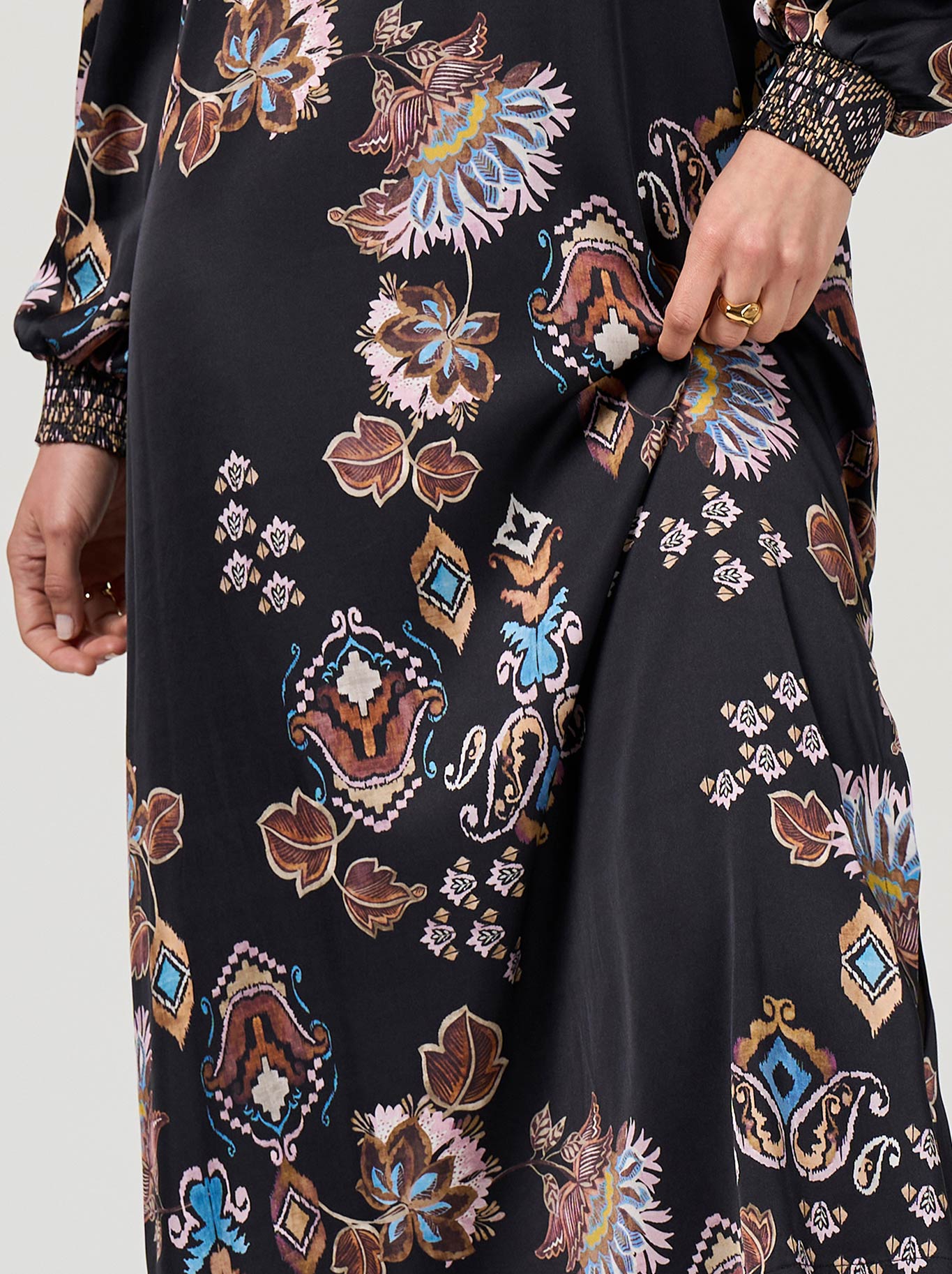 LOOBIE'S STORY GILDED LOTUS DRESS (Black)
