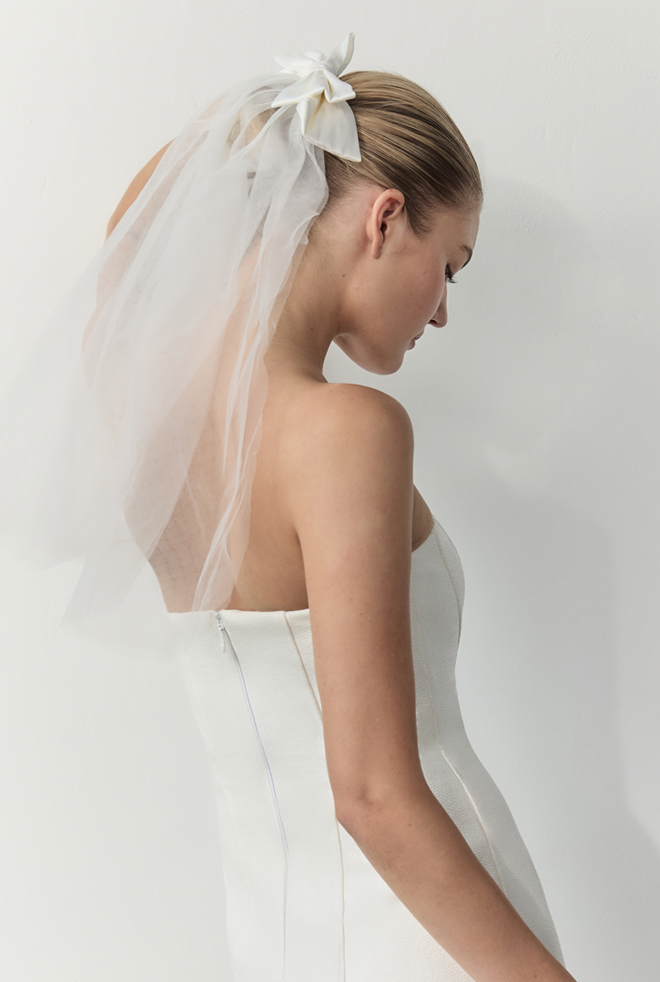 Marilyn Mini Veil (White)