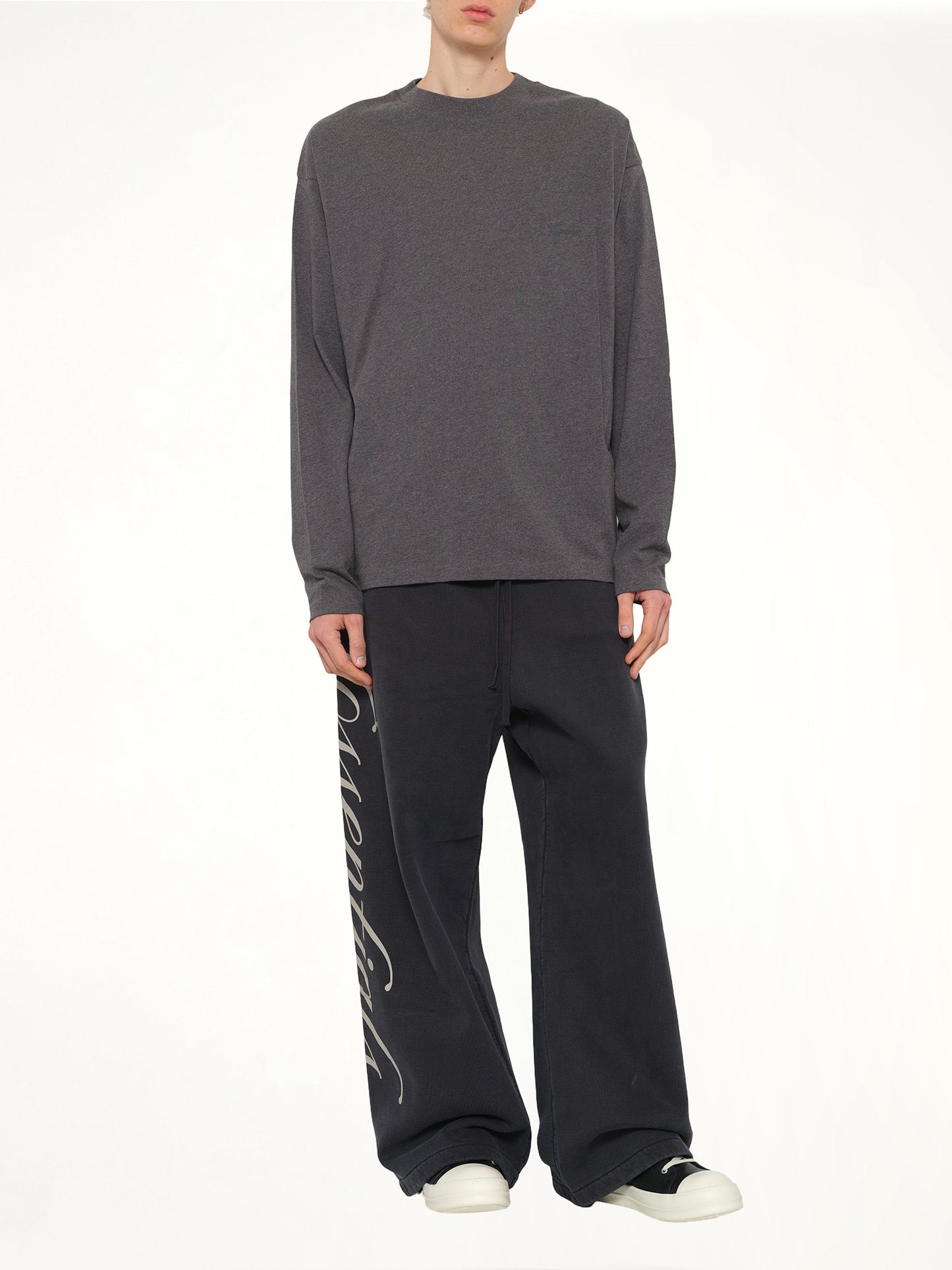 FEAR OF GOD ESSENTIALS Classic Long Sleeve T-Shirt (Charcoal Heather)