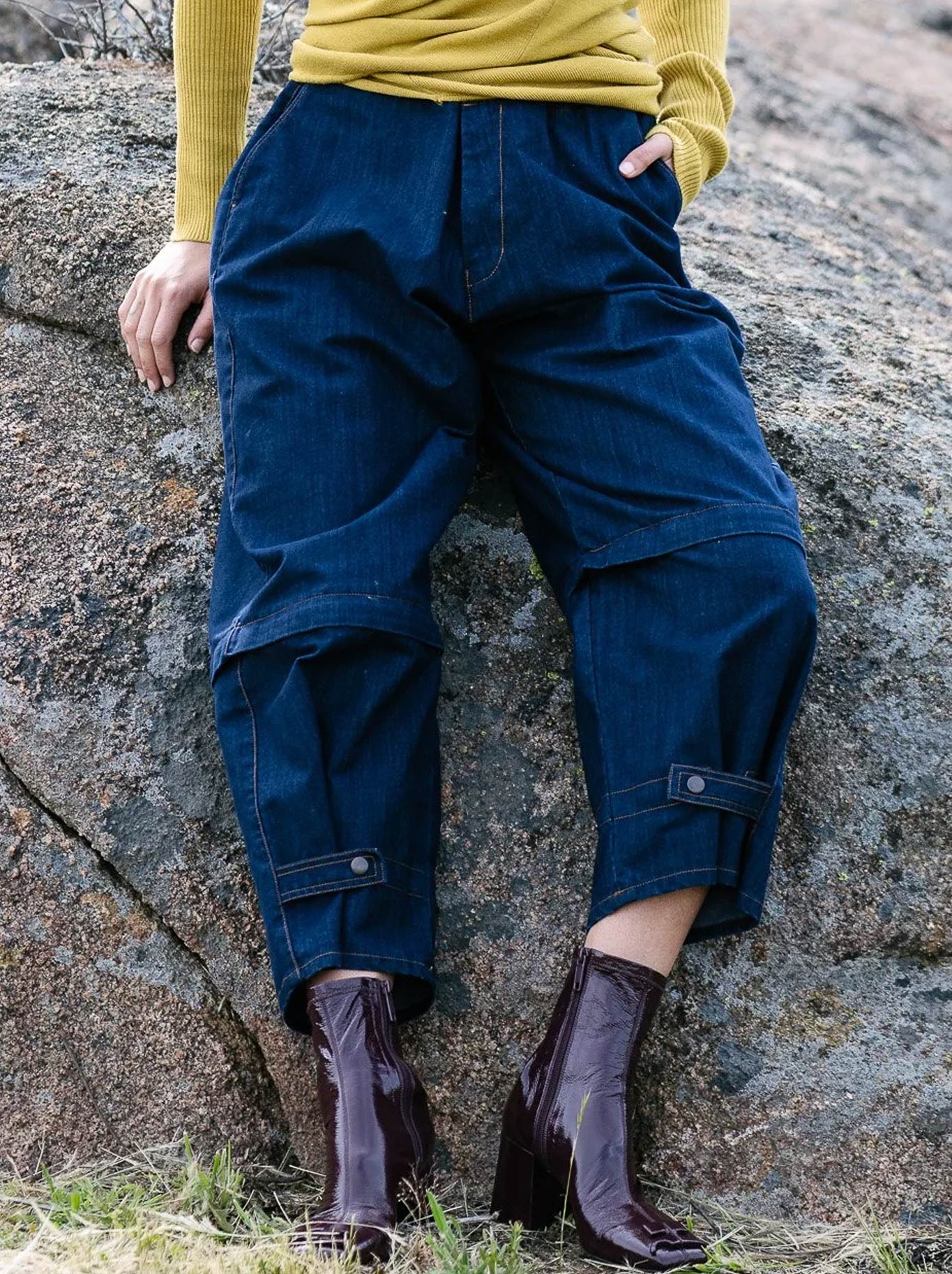 Image of Jeans. Productname: M.A DAINTY TRUCKER JEAN in Black colour by brand - M.A Dainty