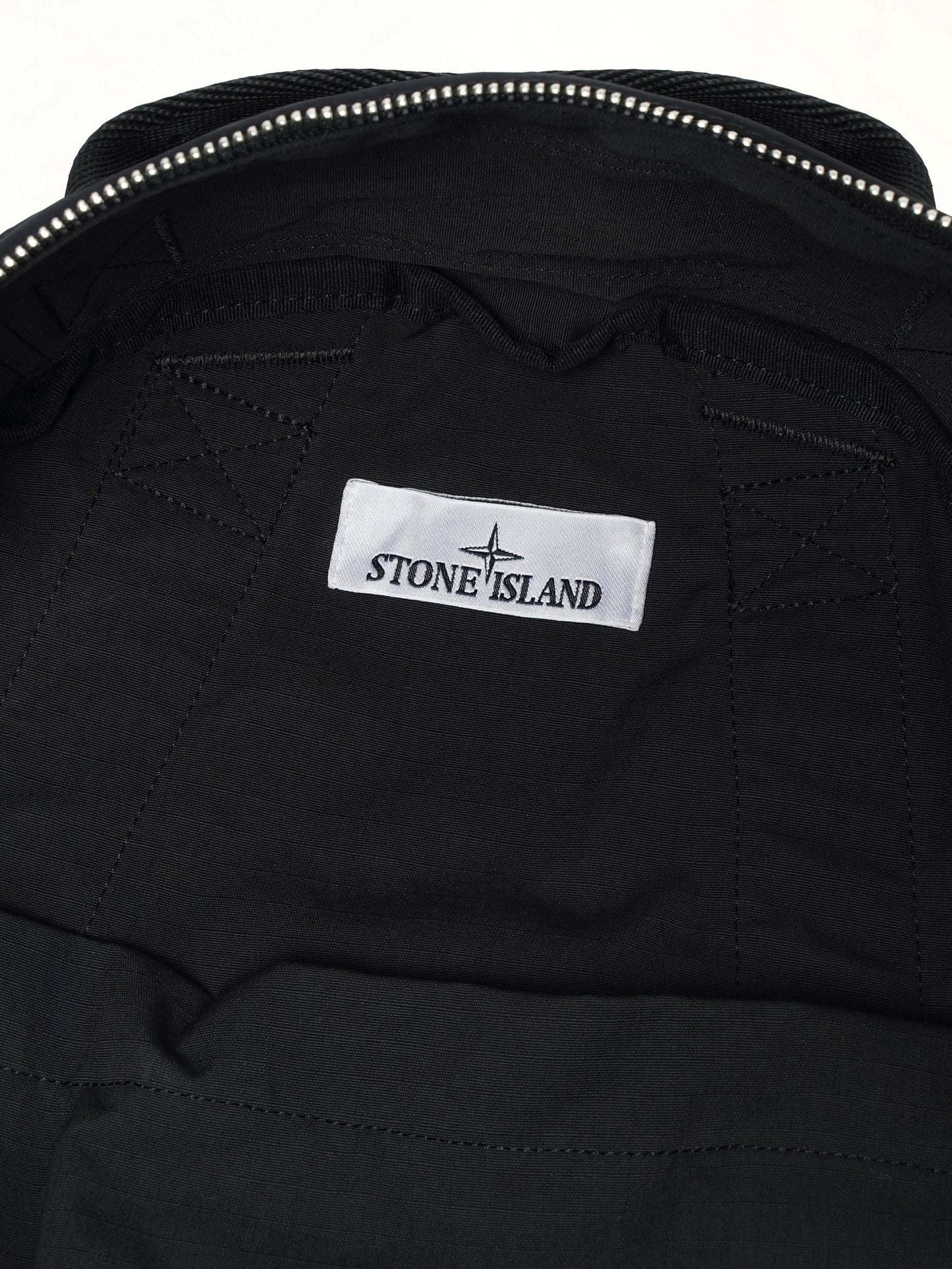 STONE ISLAND 9200016 Coated Nylon Backpack (Black)