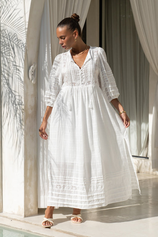 Heychic Macie Lace Detail Maxi Dress (White)