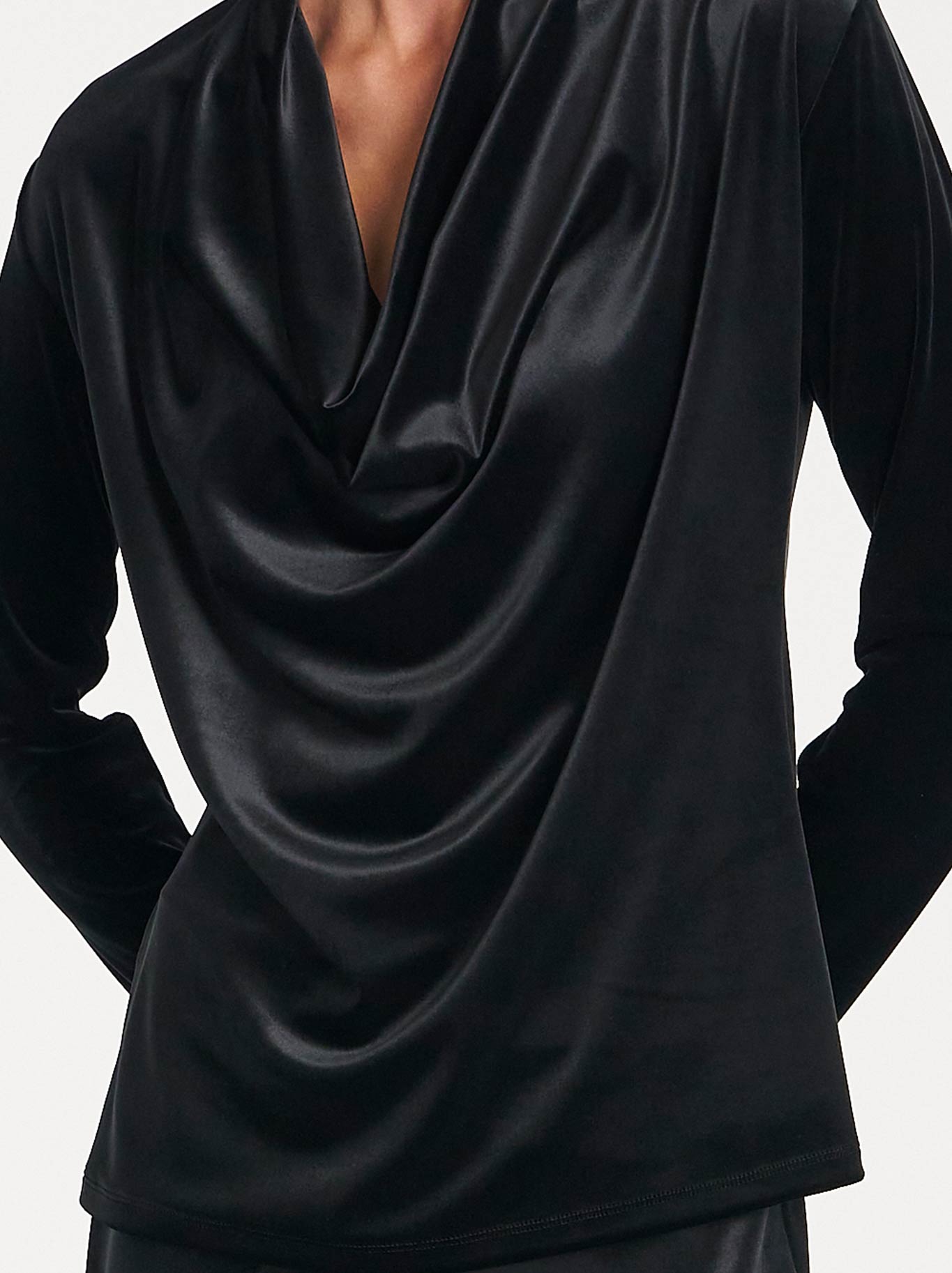 MELA PURDIE DRAPE TOP (Black)