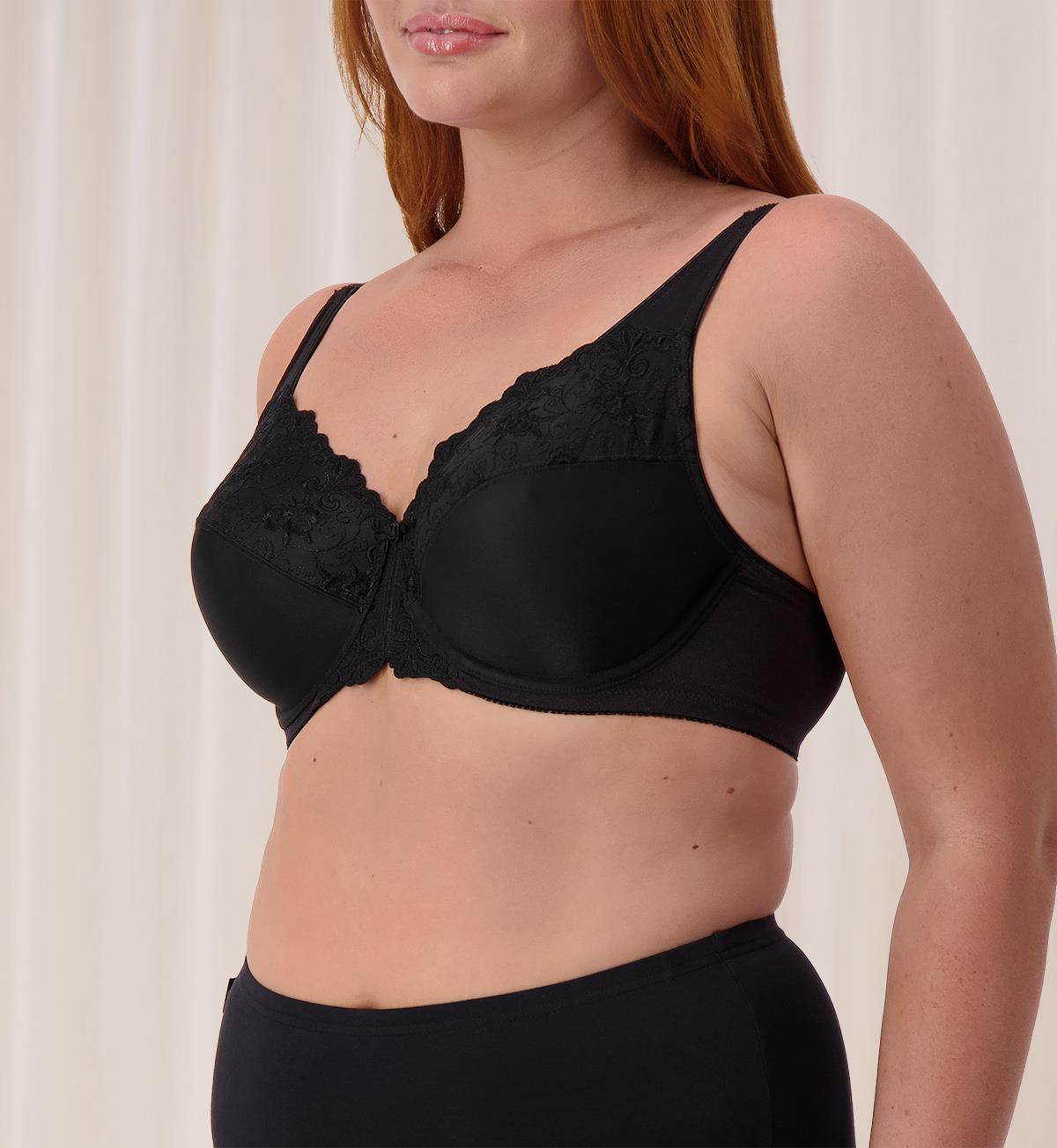 Triumph Embroidered Minimiser Bra (Black)