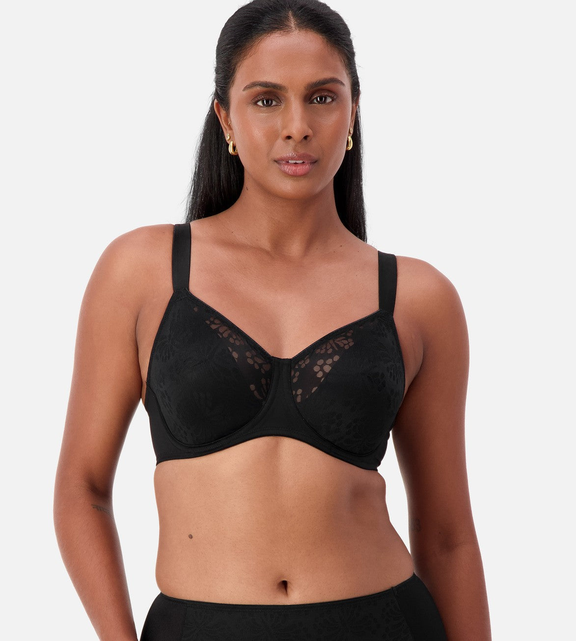 Image of Bras. Productname: Triumph Lacy Minimiser Bra in Black colour by brand - Triumph